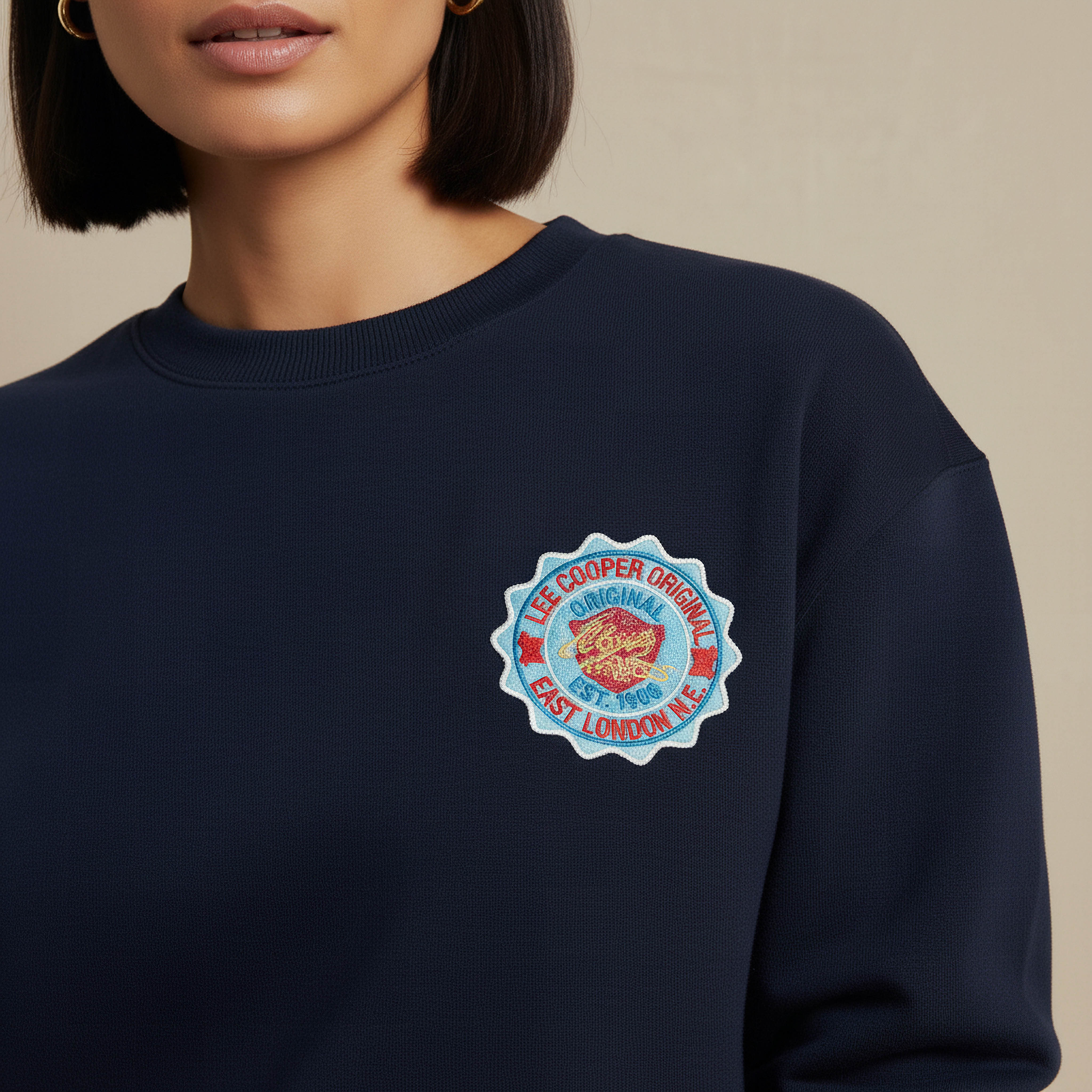 سويت شيرت بطبعات شعار من لي كوبر-women-winterwear-hoodiesandsweatshirts-sweatshirts-image-2
