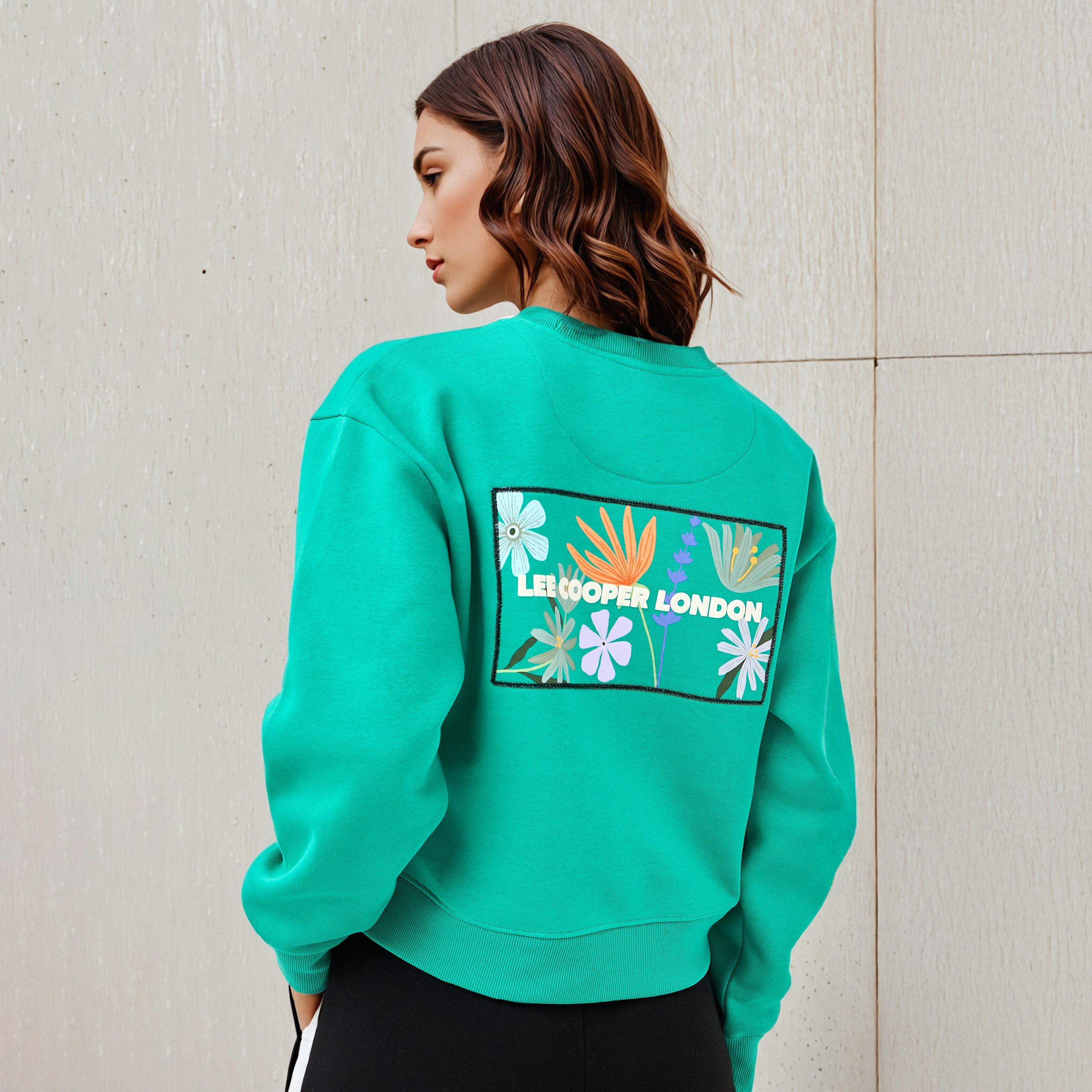 سويت شيرت بطبعات شعار من لي كوبر-women-clothing-hoodiesandsweatshirts-sweatshirts-image-7