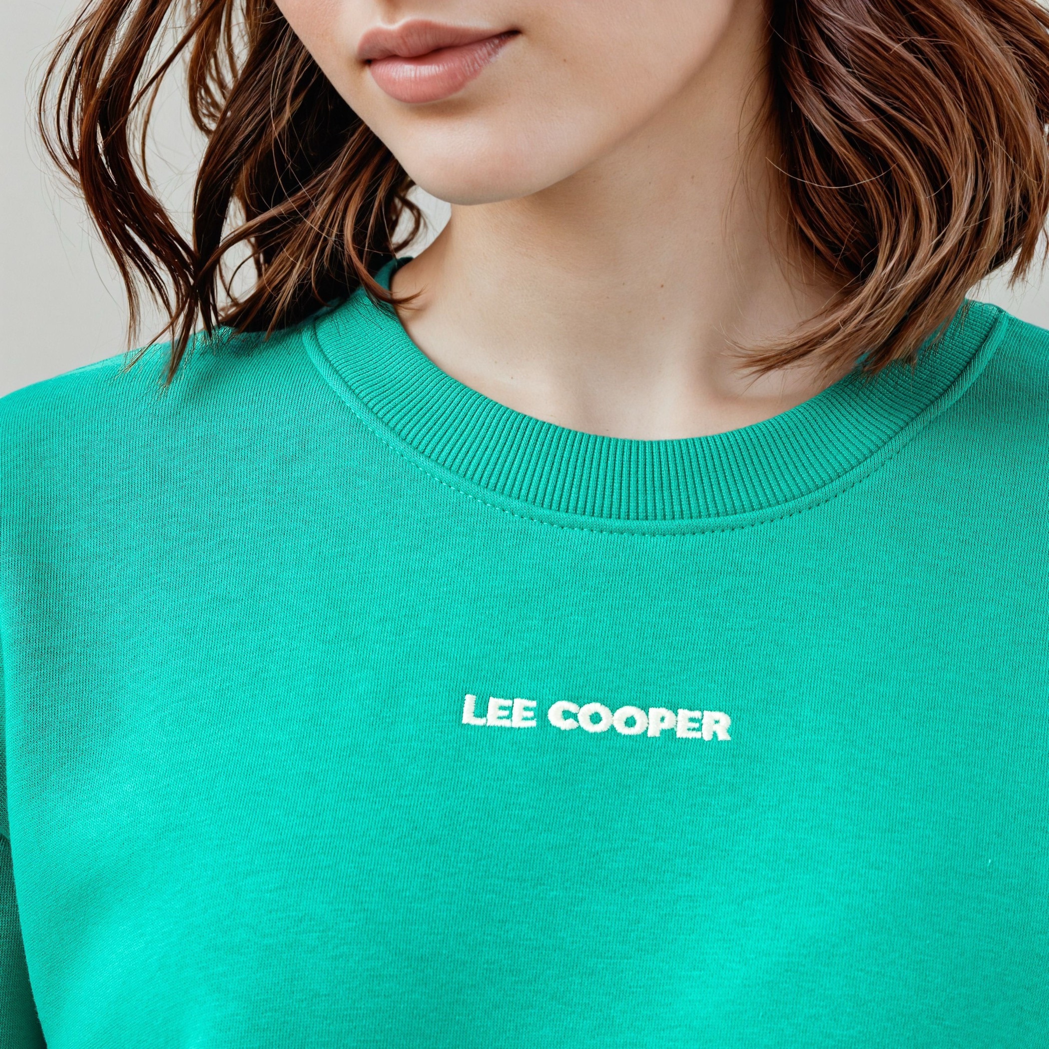 سويت شيرت بطبعات شعار من لي كوبر-women-clothing-hoodiesandsweatshirts-sweatshirts-image-11