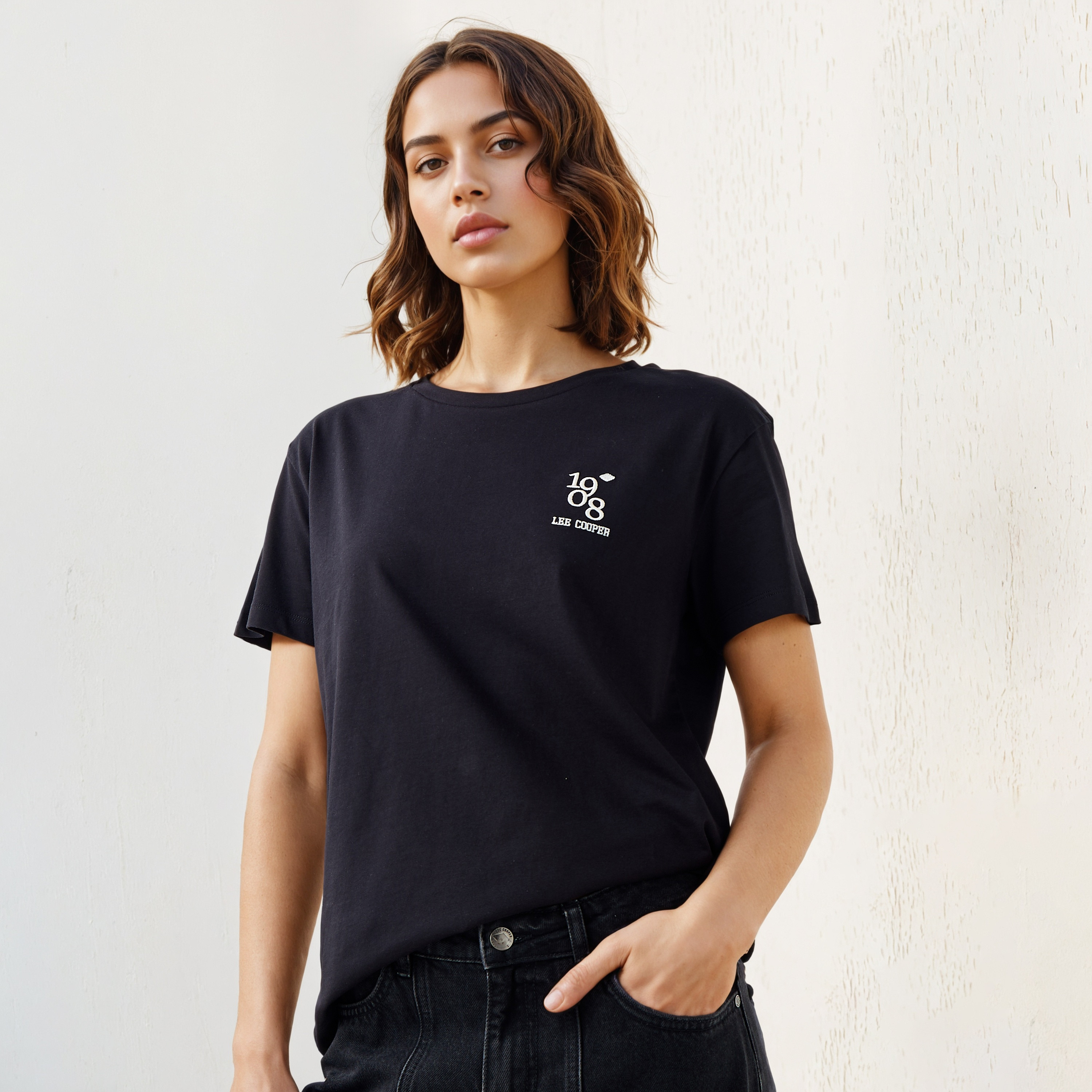 تيشيرت بطبعات من لي كوبر-women-clothing-tshirts-image-1
