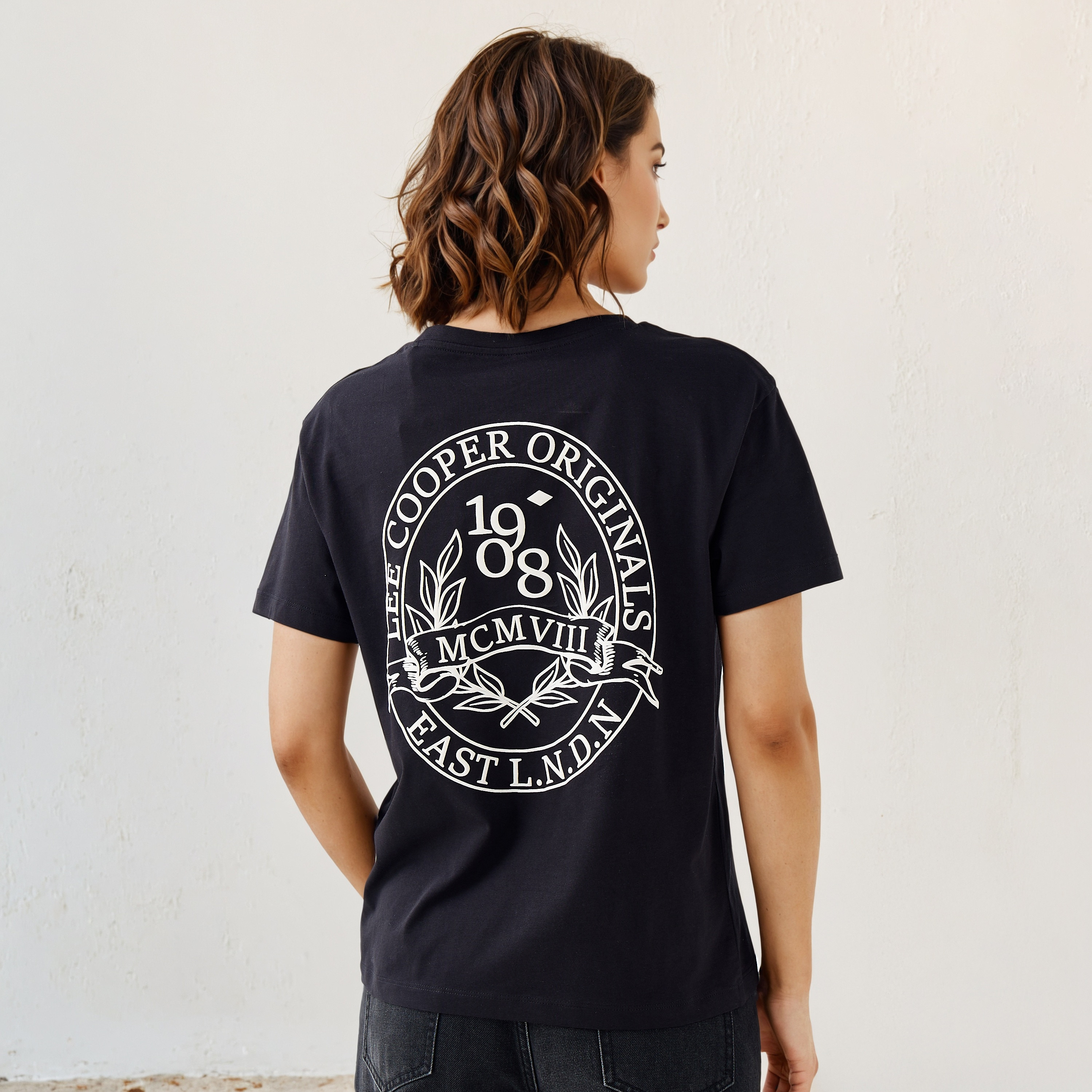 تيشيرت بطبعات من لي كوبر-women-clothing-tshirts-image-3