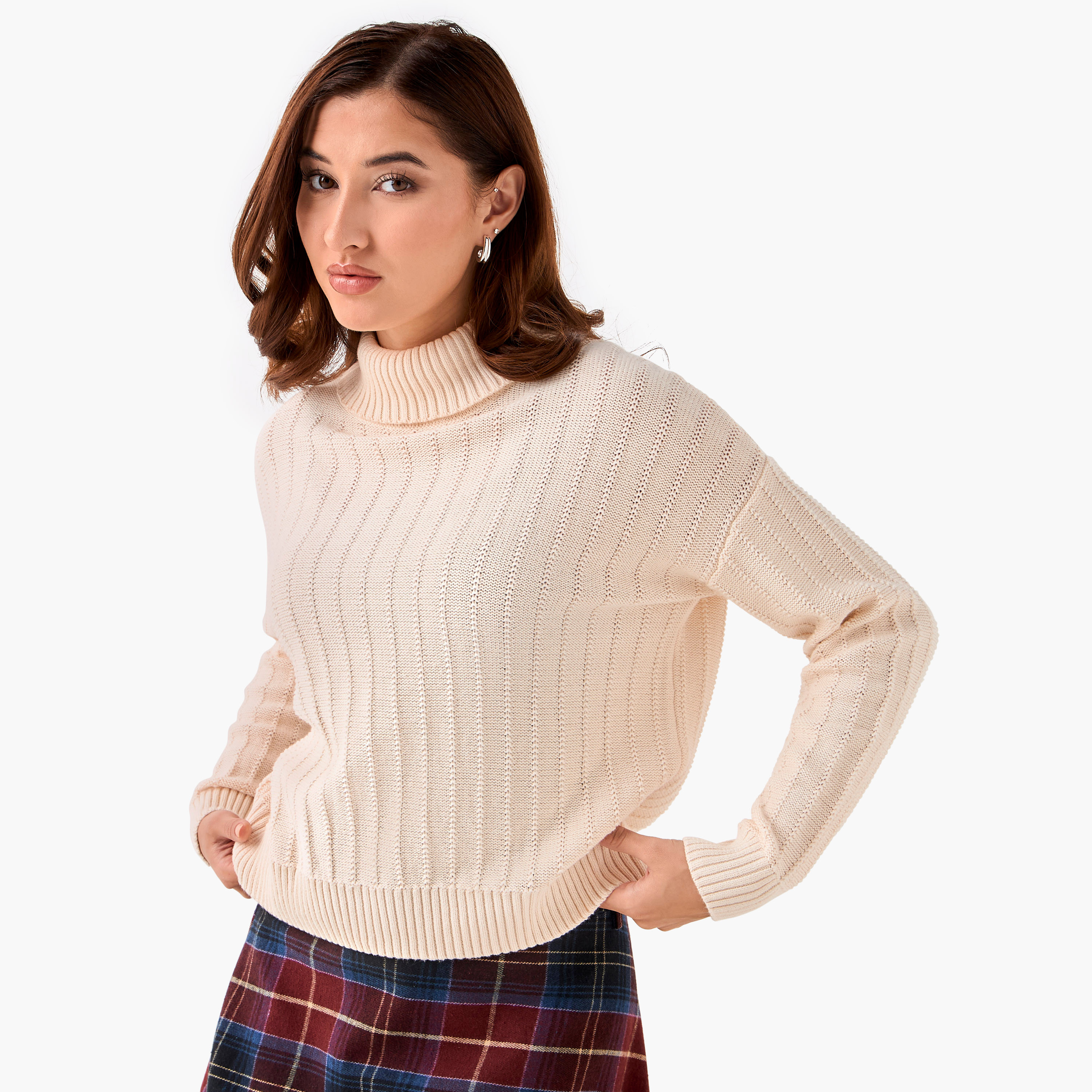 كنزة قطن بقصّة عادية وياقة عالية من لي كوبر-women-clothing-cardigansandjumpers-jumpers-image-5