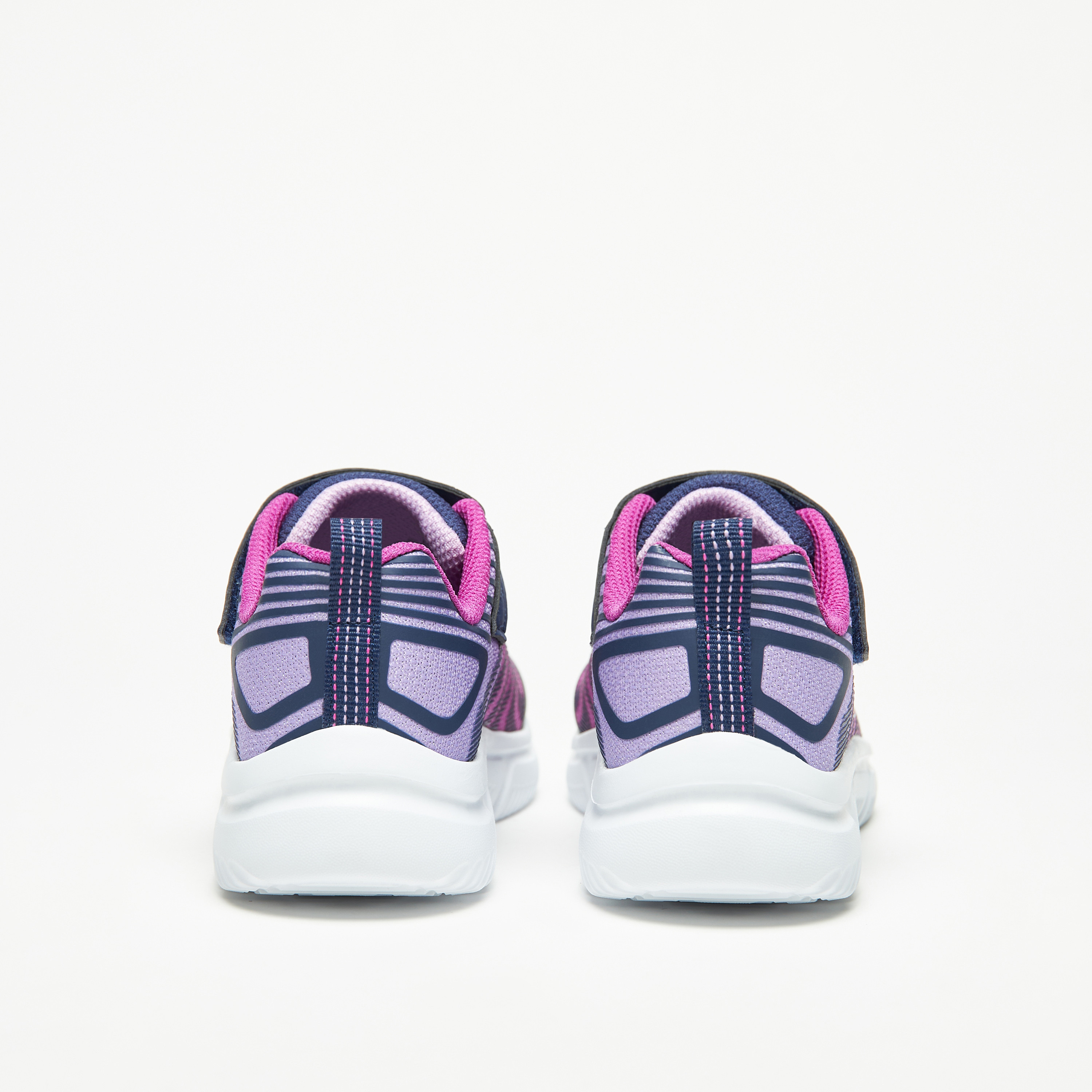 حذاء جري جو رن 650 بنعل مبطّن وشريط لاصق للبنات من سكتشرز -girls-shoes-sneakers-image-13