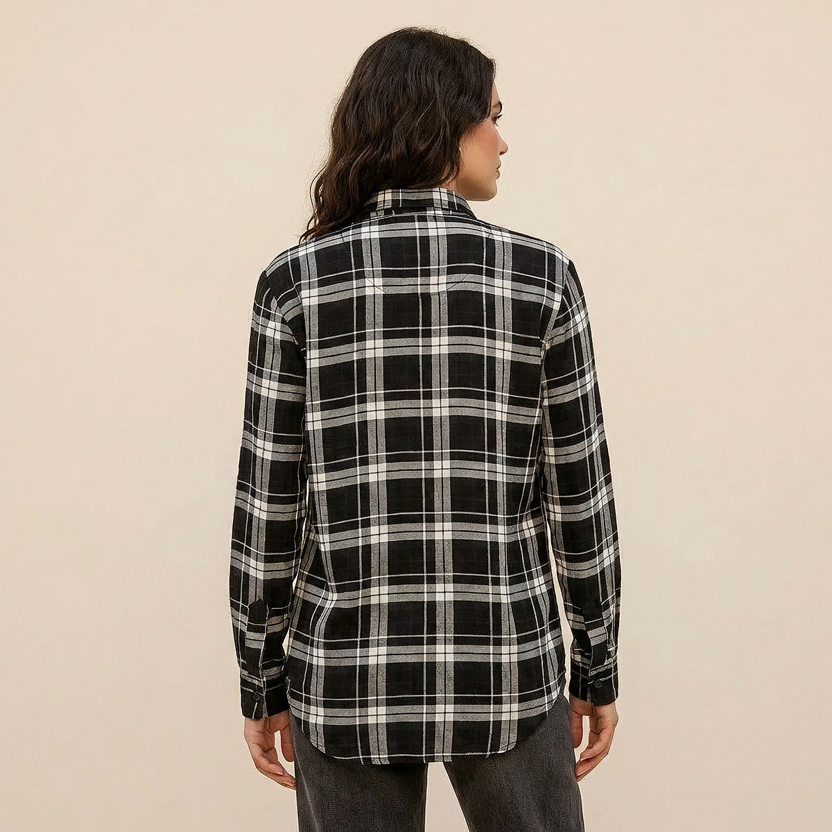 قميص فيسكوز بجيب من لي كوبر-women-clothing-shirtsandblouses-shirts-image-4