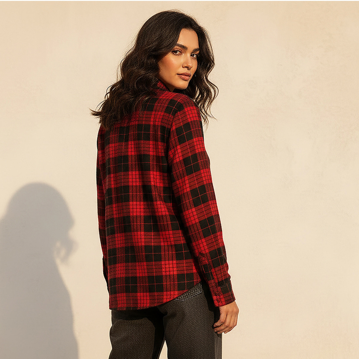 قميص فيسكوز بجيب من لي كوبر-women-clothing-shirtsandblouses-shirts-image-4