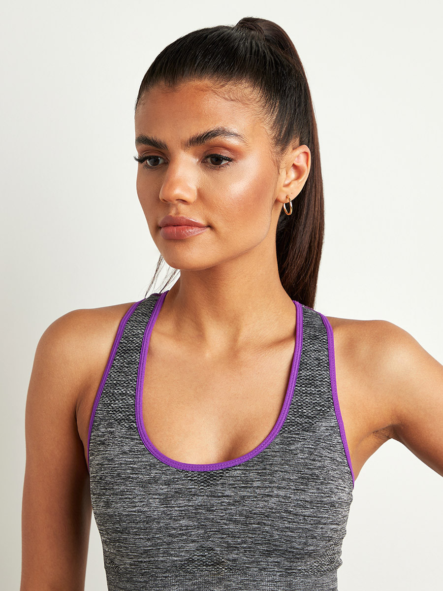 صدرية رياضية طويلة بتفاصيل خلفية من ستايلي-women-clothing-sportswearandactivewear-sportsbras-image-3