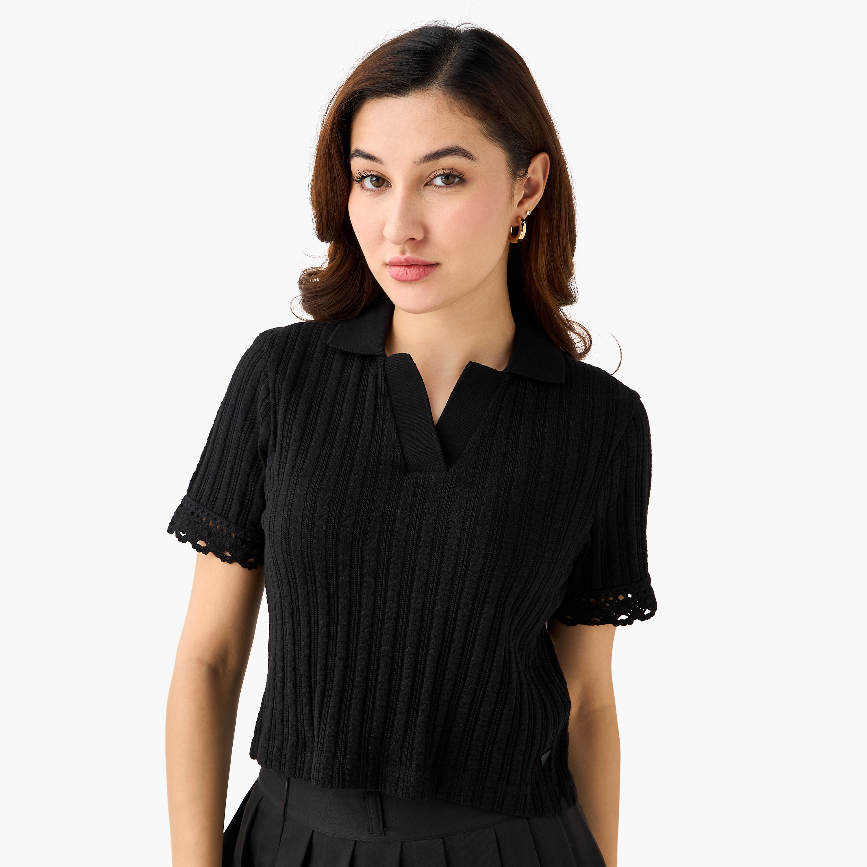 تيشيرت بارز الملمس بقصة عادية من لي كوبر-women-clothing-tshirts-image-1