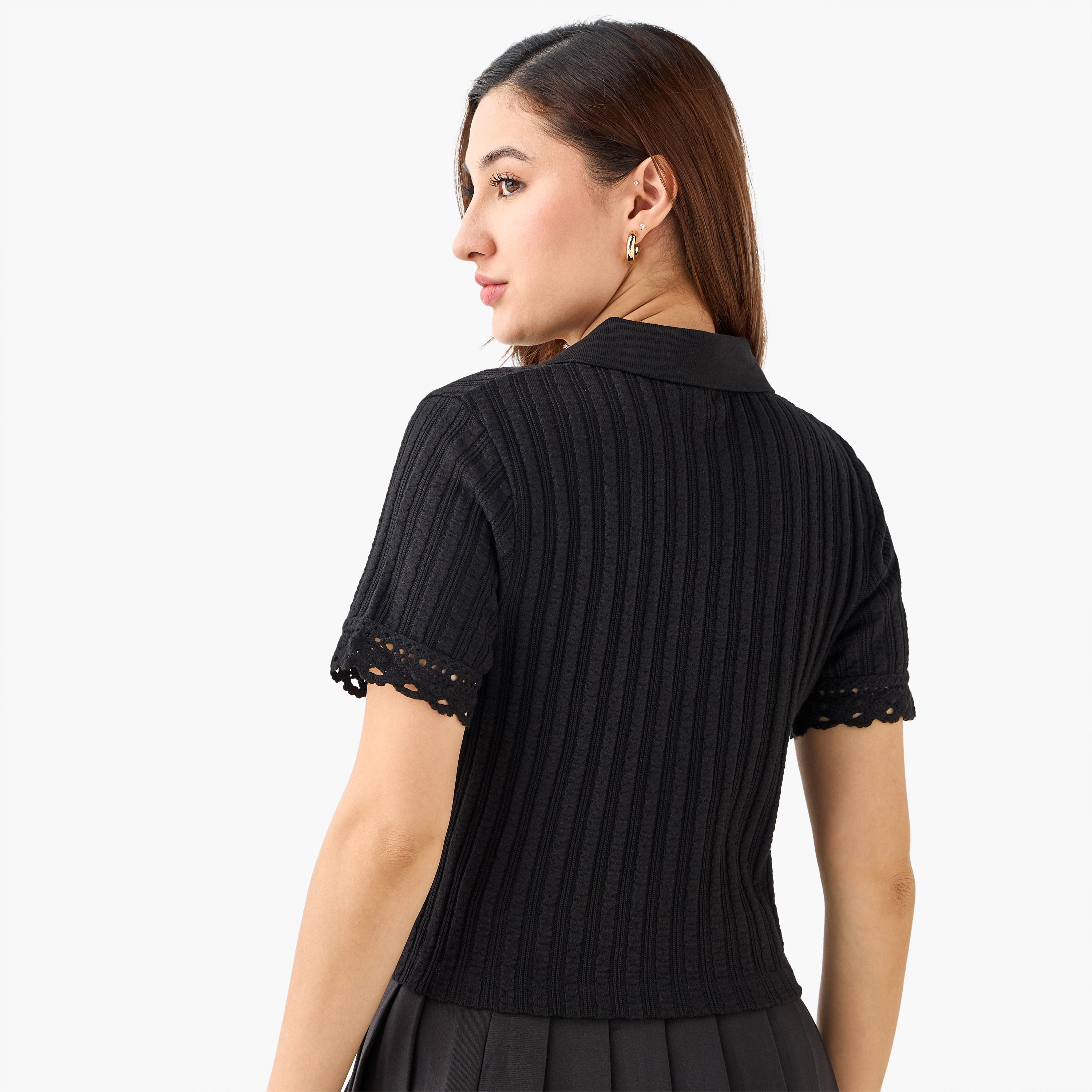 تيشيرت بارز الملمس بقصة عادية من لي كوبر-women-clothing-tshirts-image-4