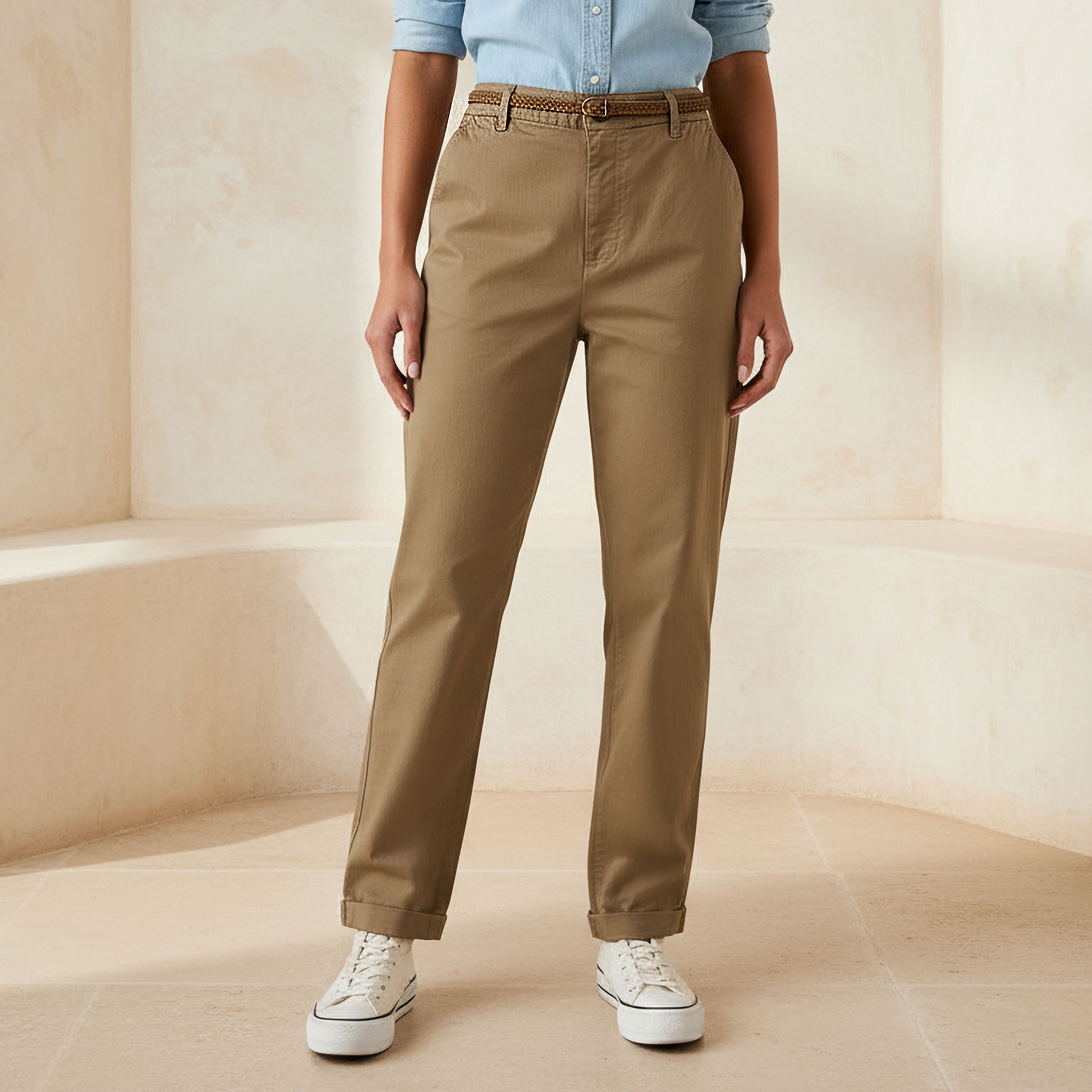 بنطلون بقصّة عادية وحزام مضفر من لي كوبر-women-clothing-bottoms-trousers-image-1