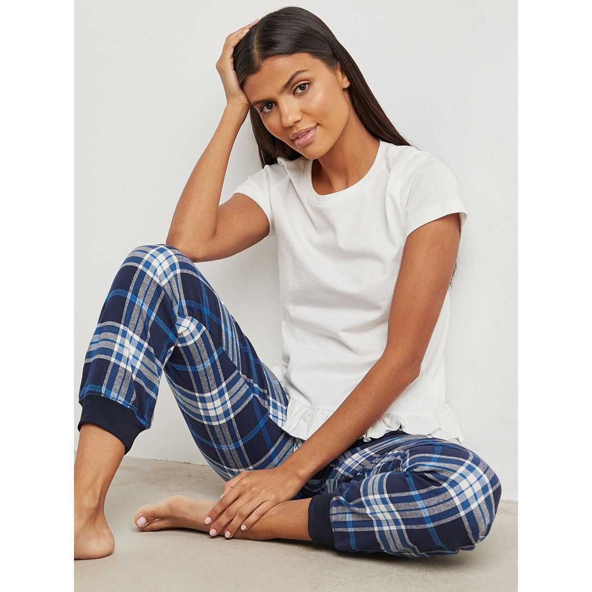 مجموعة من تيشيرت وبنطلون بيجاما من ستايلي-women-clothing-nightwear-pyjamas-longsets-image-1