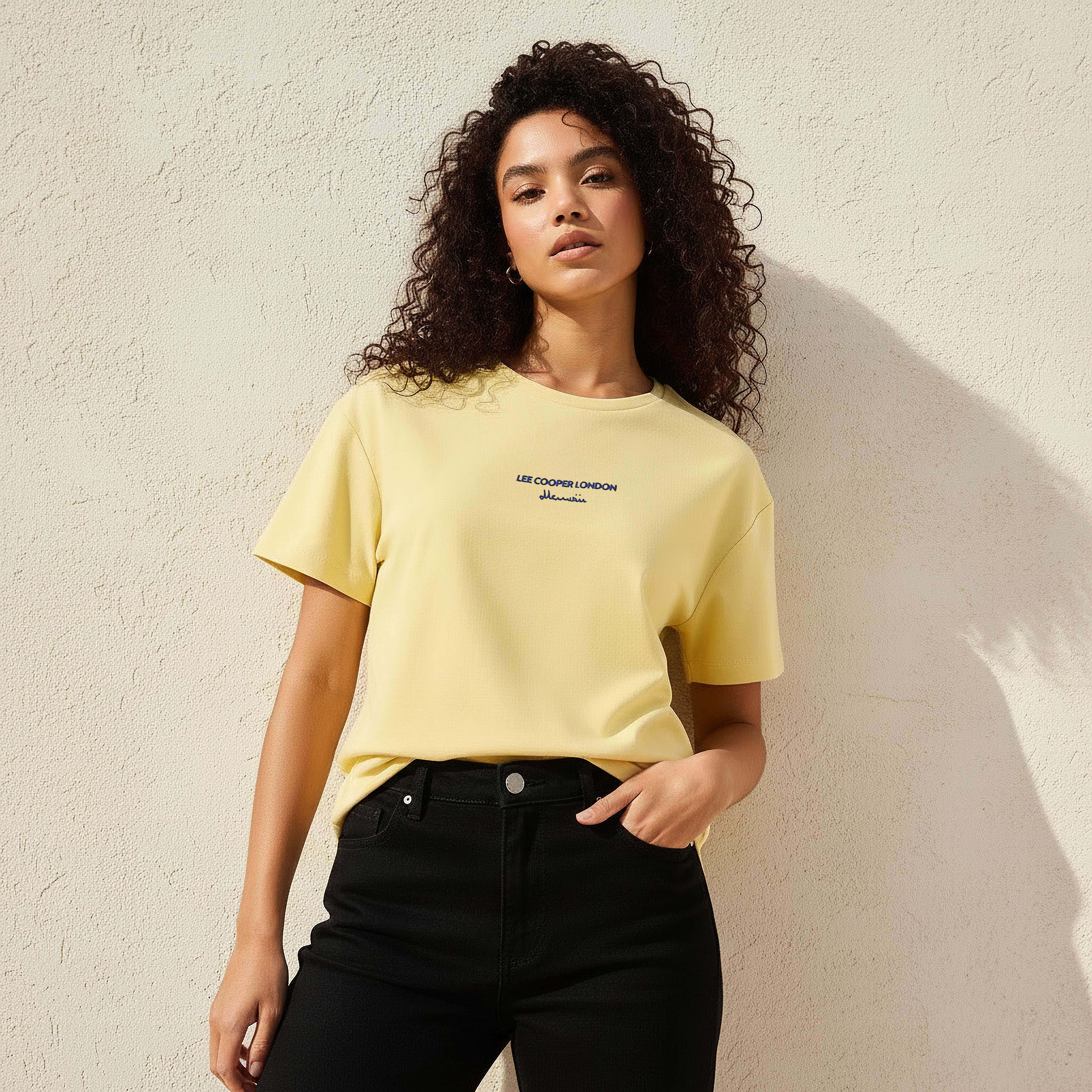 تيشيرت قطن بطبعات شعار من لي كوبر-women-clothing-tshirts-image-1
