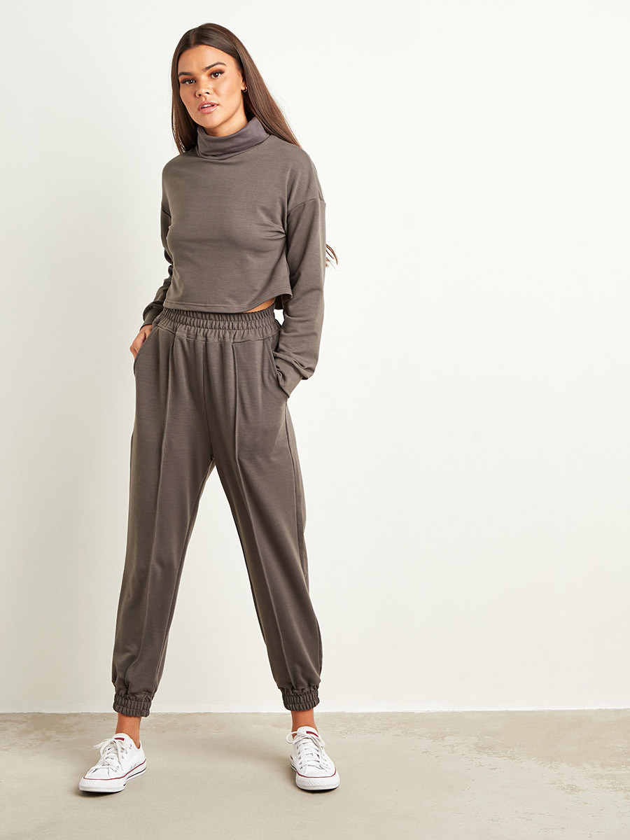 طقم من بلوزة وبنطلون رياضي من ستايلي-women-clothing-nightwear-pyjamas-bottoms-image-4