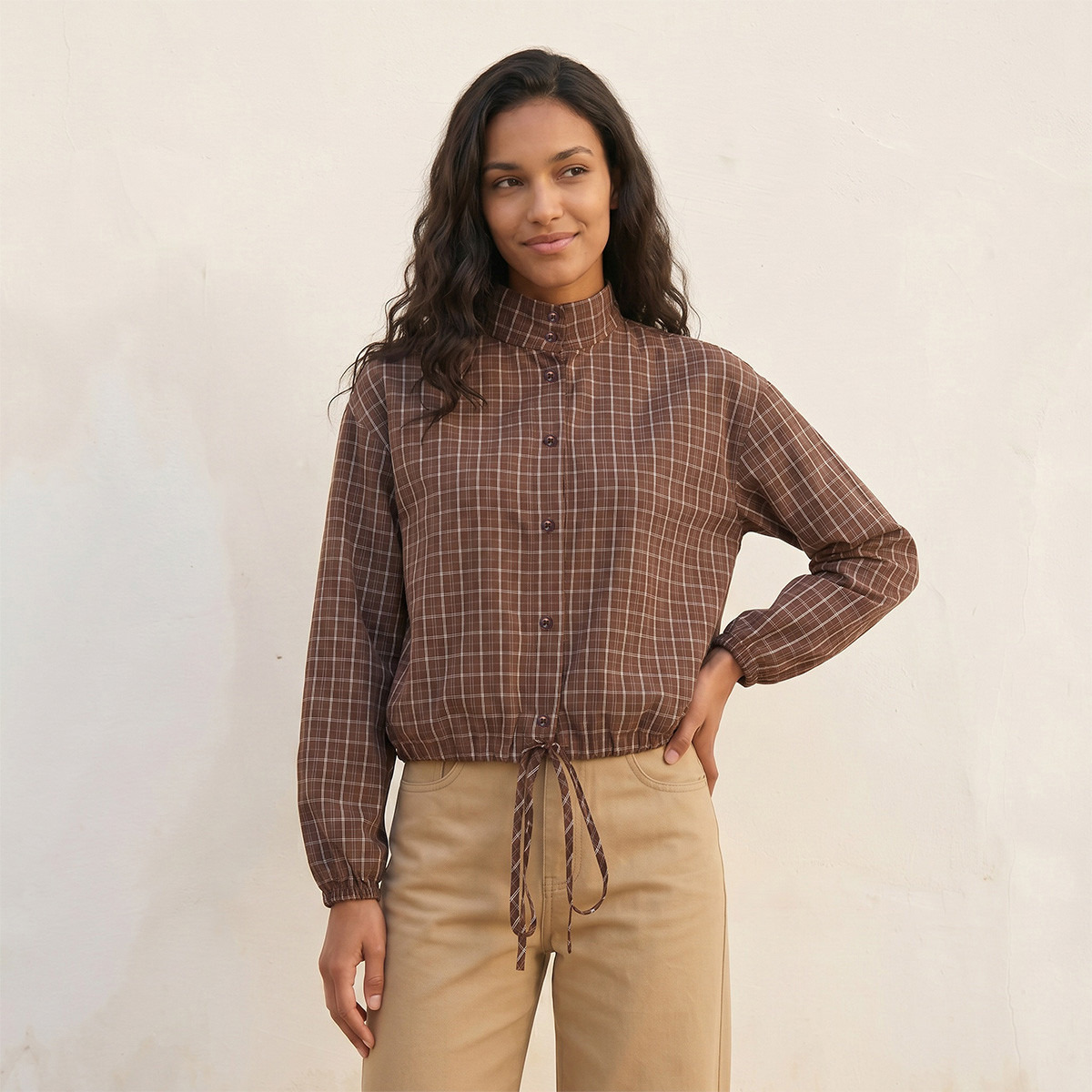 قميص قطن كاروهات بياقة عالية من لي كوبر-women-clothing-shirtsandblouses-shirts-image-1