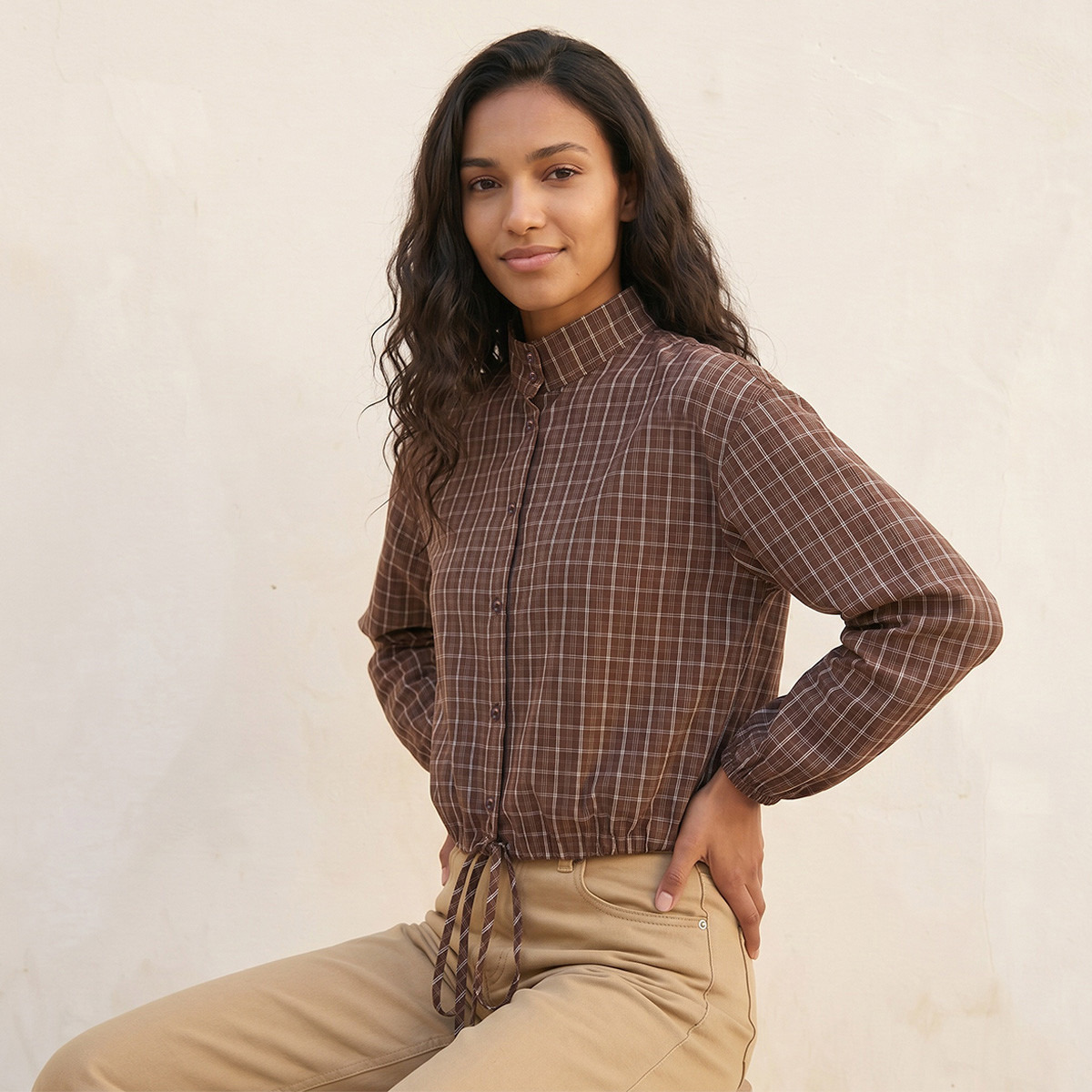 قميص قطن كاروهات بياقة عالية من لي كوبر-women-clothing-shirtsandblouses-shirts-image-5