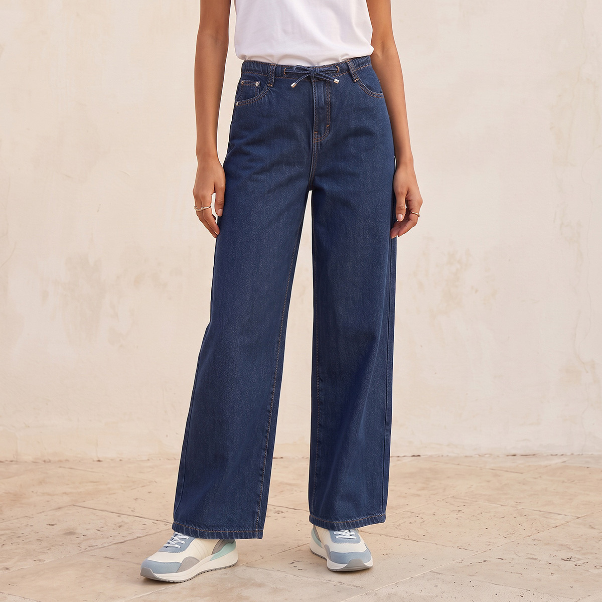 بنطلون قطن بقصة مستقيمة وخصر برباط من لي كوبر-women-clothing-bottoms-jeans-image-2
