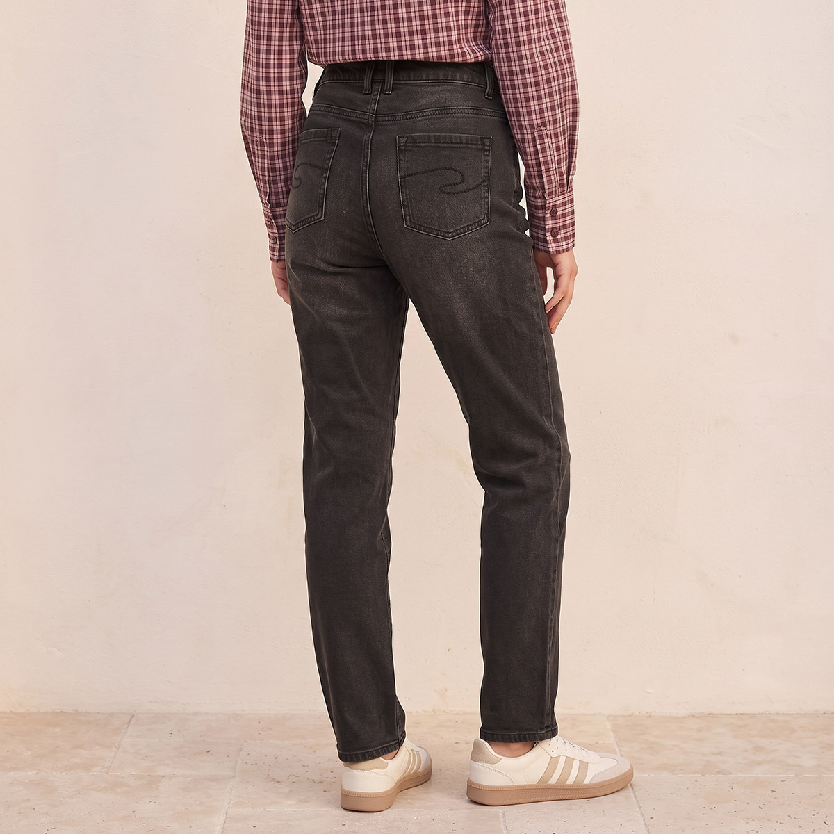 بنطلون جينز قطن بقصة سليم وزر إغلاق من لي كوبر-women-clothing-bottoms-jeans-image-3