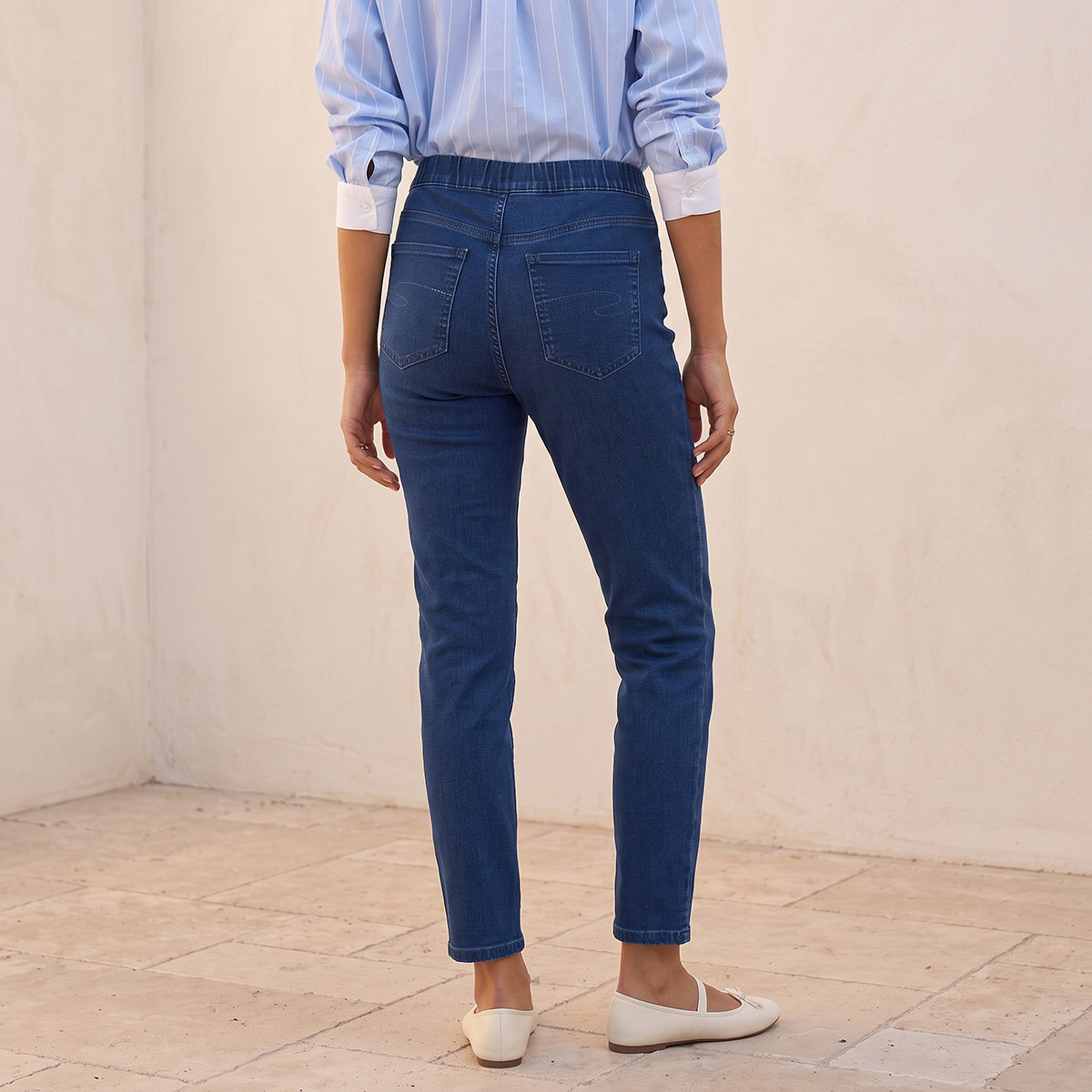 بنطلون جيقنز بقصة سليم وخصر مطاطي من لي كوبر-women-clothing-leggings-image-3