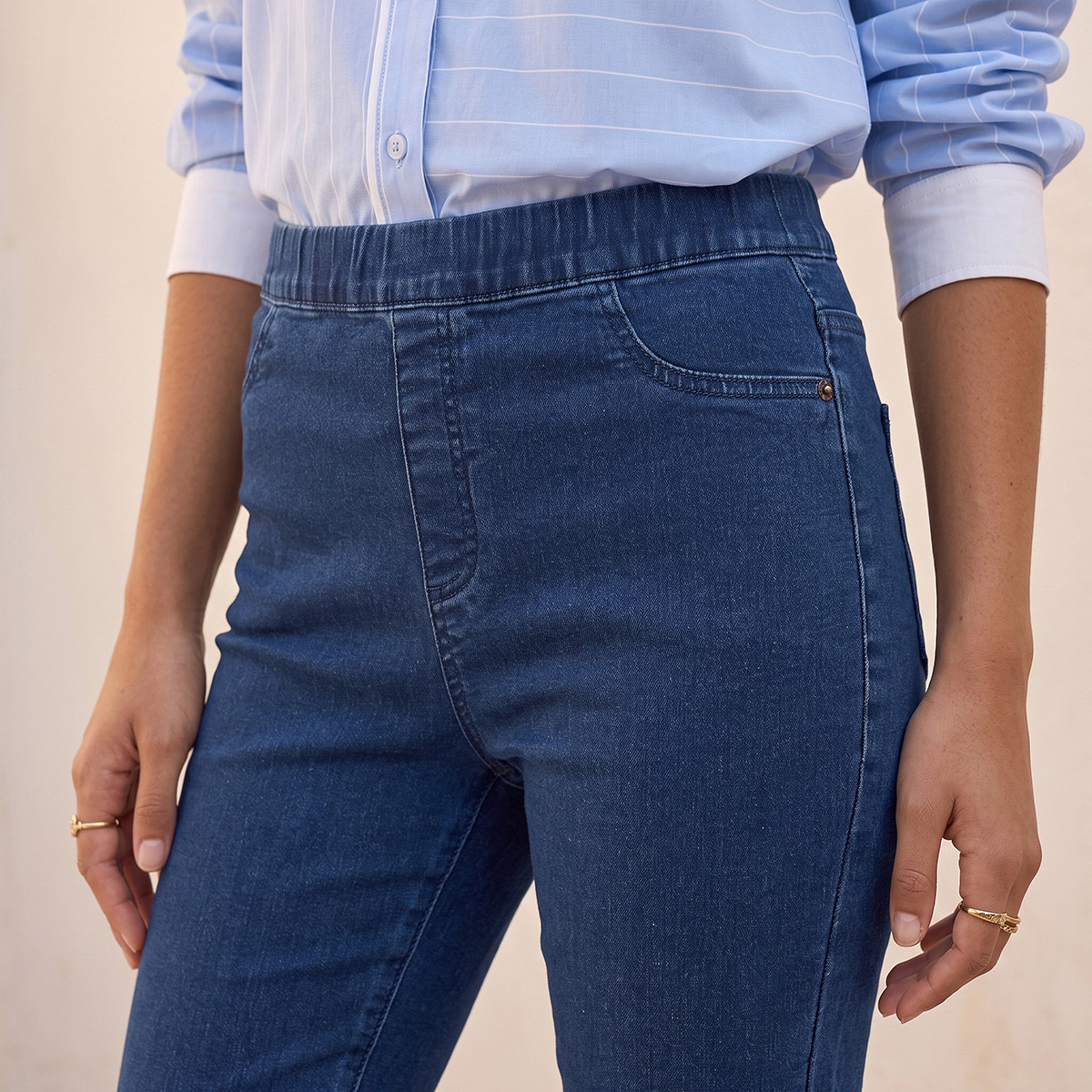 بنطلون جيقنز بقصة سليم وخصر مطاطي من لي كوبر-women-clothing-leggings-image-4