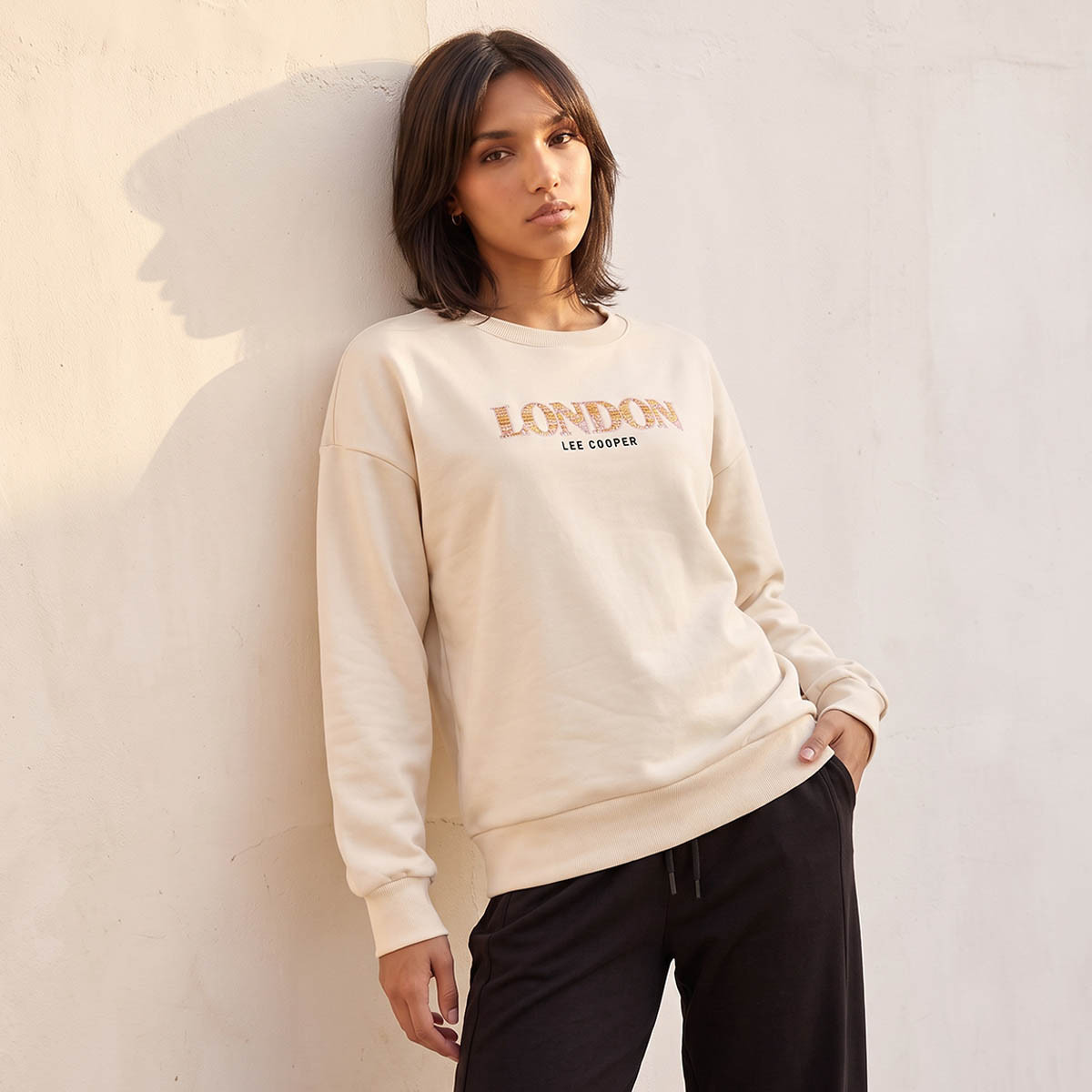 سويتشيرت مطرز من لي كوبر-women-clothing-hoodiesandsweatshirts-sweatshirts-image-6