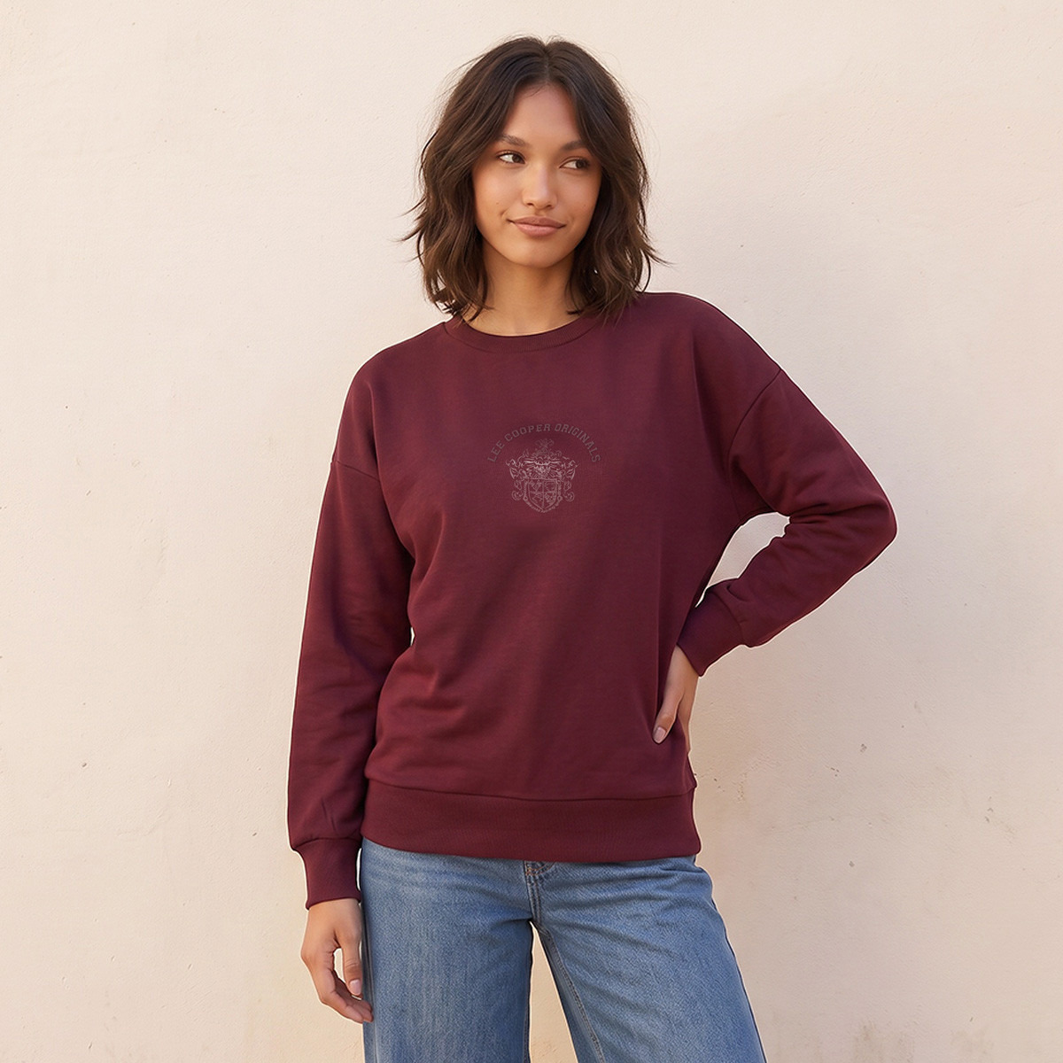 سويت شيرت بطبعة شعار من لي كوبر-women-clothing-hoodiesandsweatshirts-sweatshirts-image-5