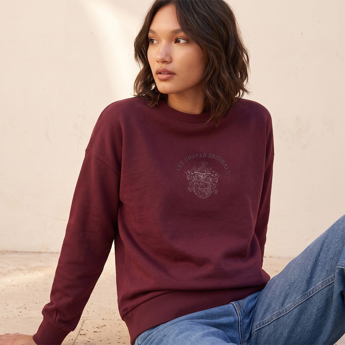 سويت شيرت بطبعة شعار من لي كوبر-women-clothing-hoodiesandsweatshirts-sweatshirts-image-6