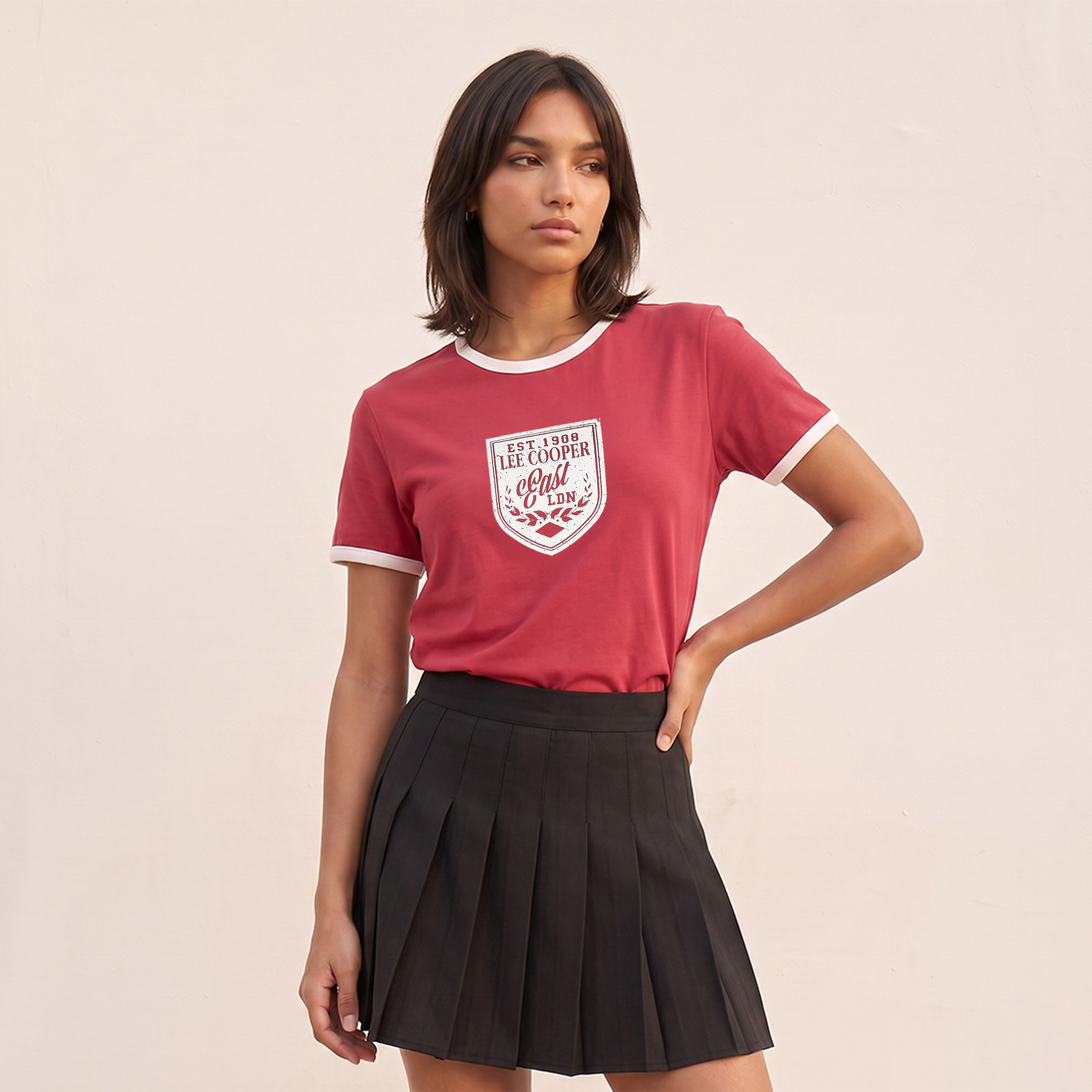 تيشيرت قطن بقصّة مريحة وطبعات من لي كوبر-women-clothing-tshirts-image-1