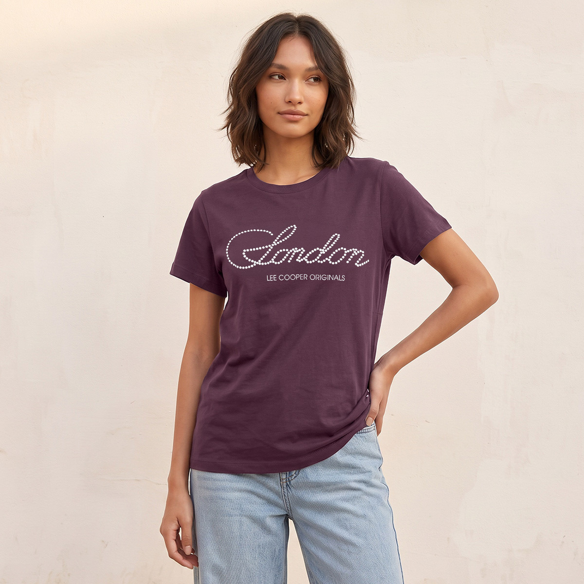 تيشيرت قطن بقصّة مريحة وطبعات من لي كوبر-women-clothing-tshirts-image-1