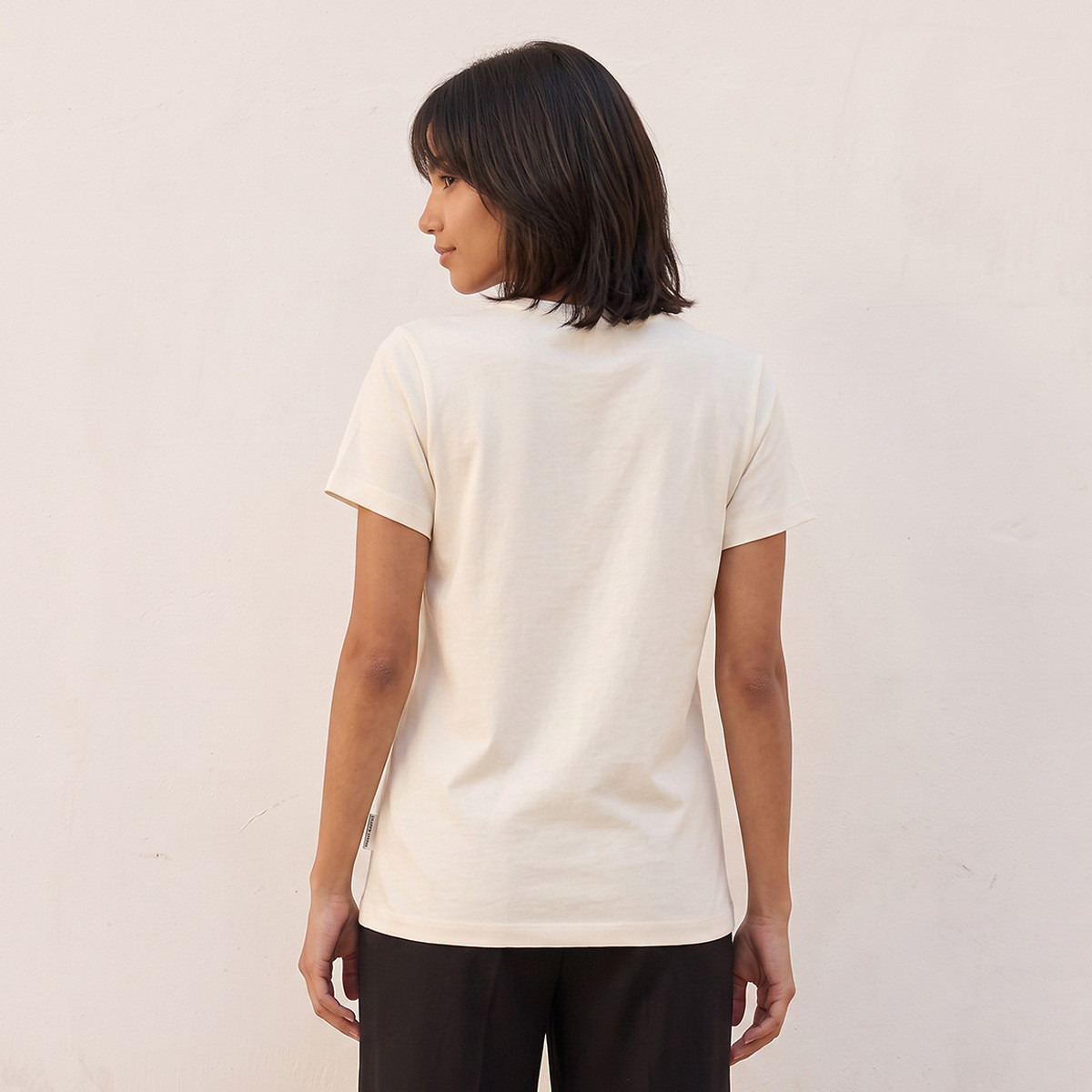 تيشيرت قطن بقصّة مريحة وطبعات من لي كوبر-women-clothing-tshirts-image-3