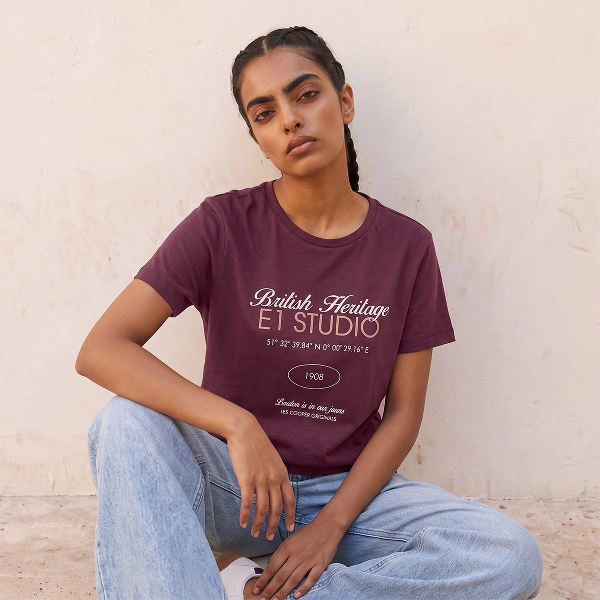 تيشيرت قطن بقصّة مريحة وطبعات من لي كوبر-women-clothing-tshirts-image-5