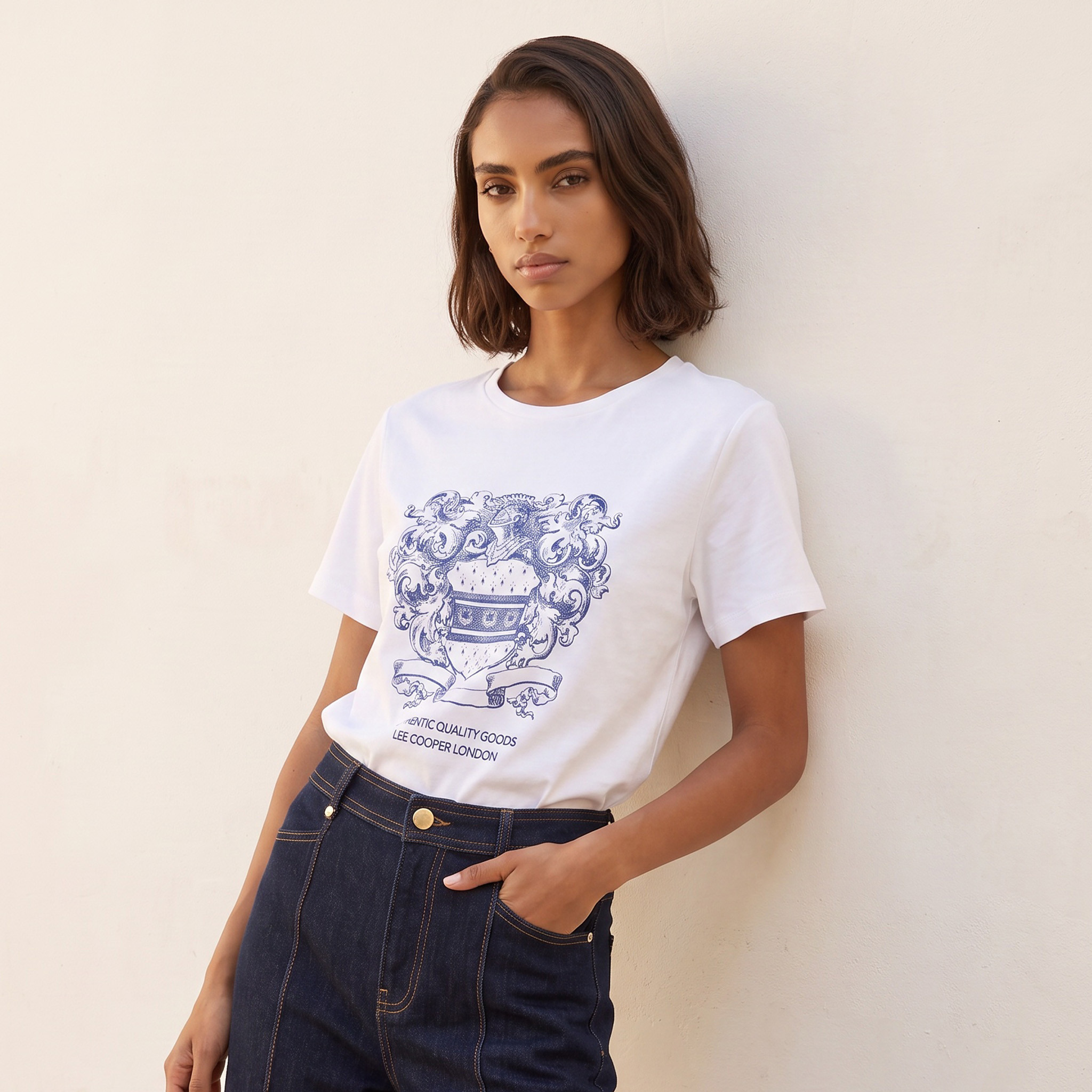 تيشيرت قطن بقصة مريحة من لي كوبر-women-clothing-tshirts-image-1