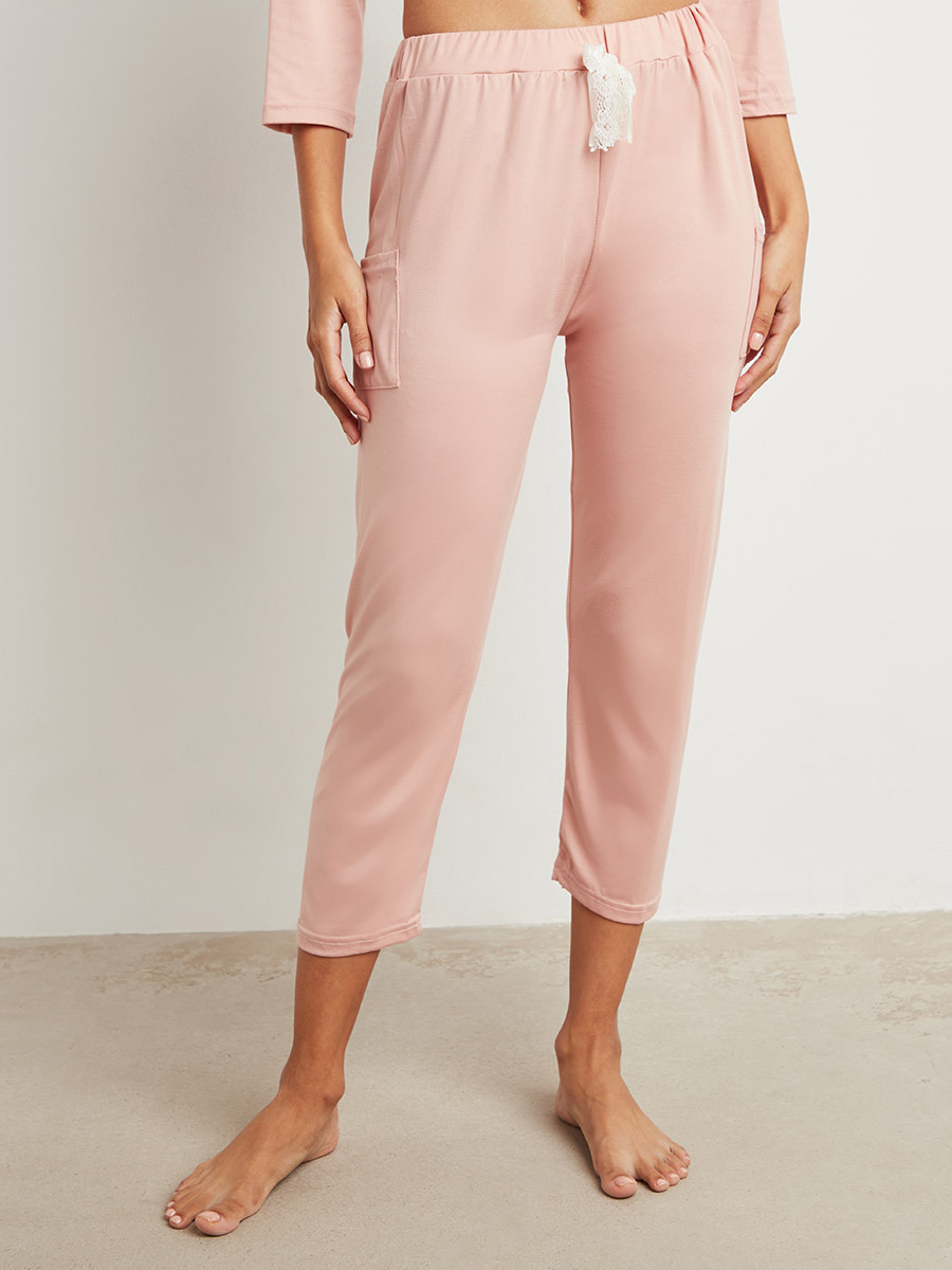 مجموعة من بلوزة وبنطلون بيجاما من ستايلي-women-clothing-nightwear-pyjamas-bottoms-image-3