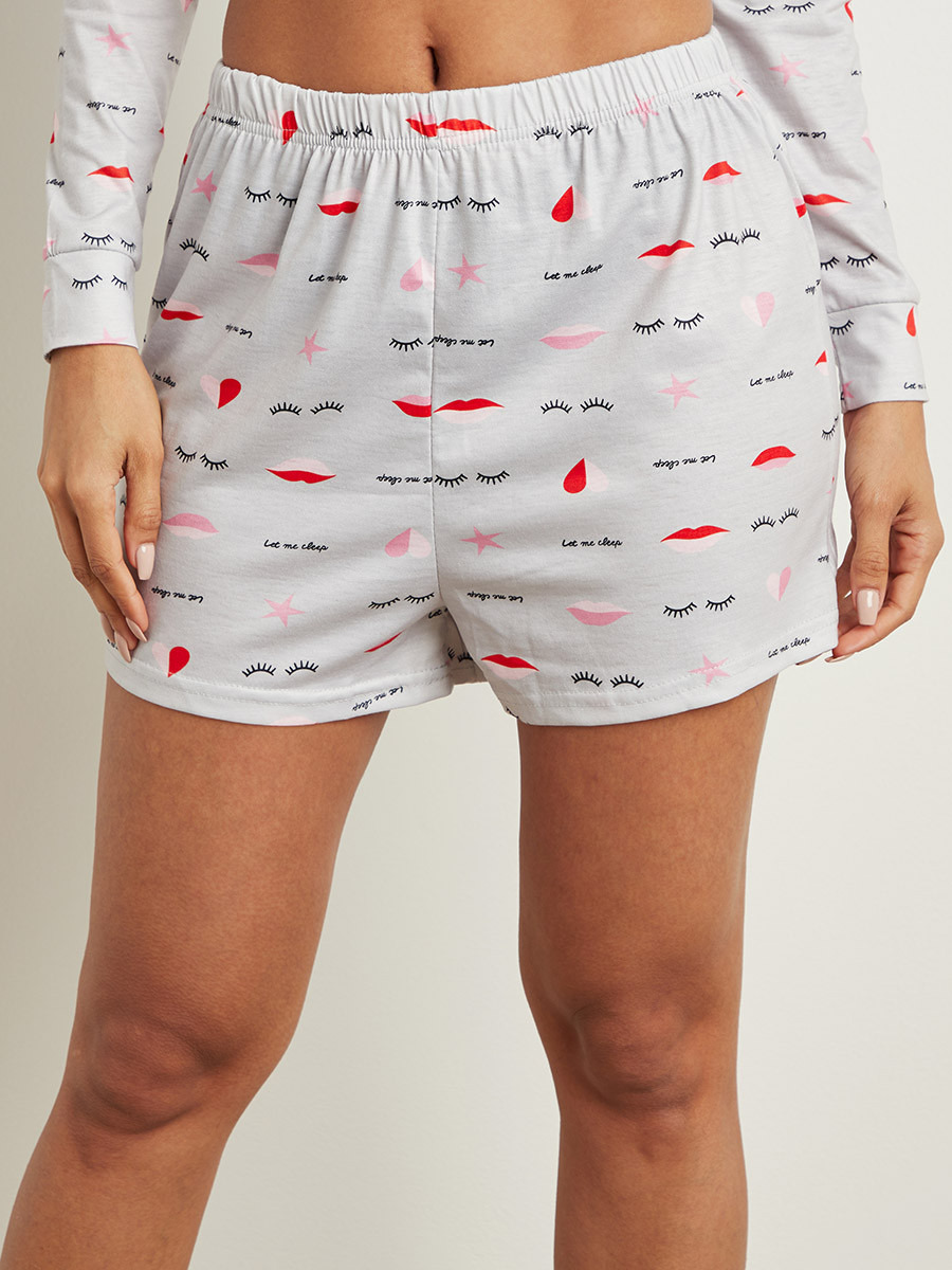 Styli Make Up Graphic Printed Long Sleeves T-shirt and Mini Shorts Set-women-clothing-nightwear-pyjamas-longsets-image-6