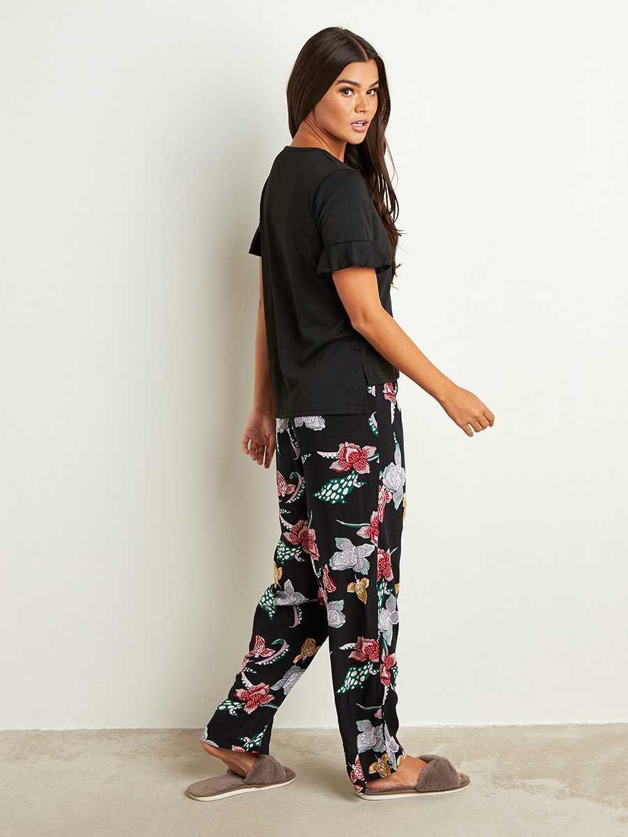 مجموعة من تيشيرت بنطلون بيجاما مطبوع من ستايلي-women-clothing-nightwear-pyjamas-bottoms-image-5