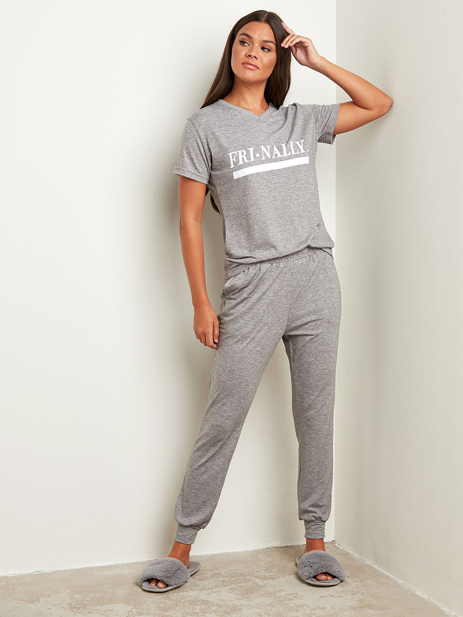Styli Printed V Neck T-shirt and Plain Cuffed Jogger Lounge Set-women-clothing-nightwear-pyjamas-bottoms-image-1