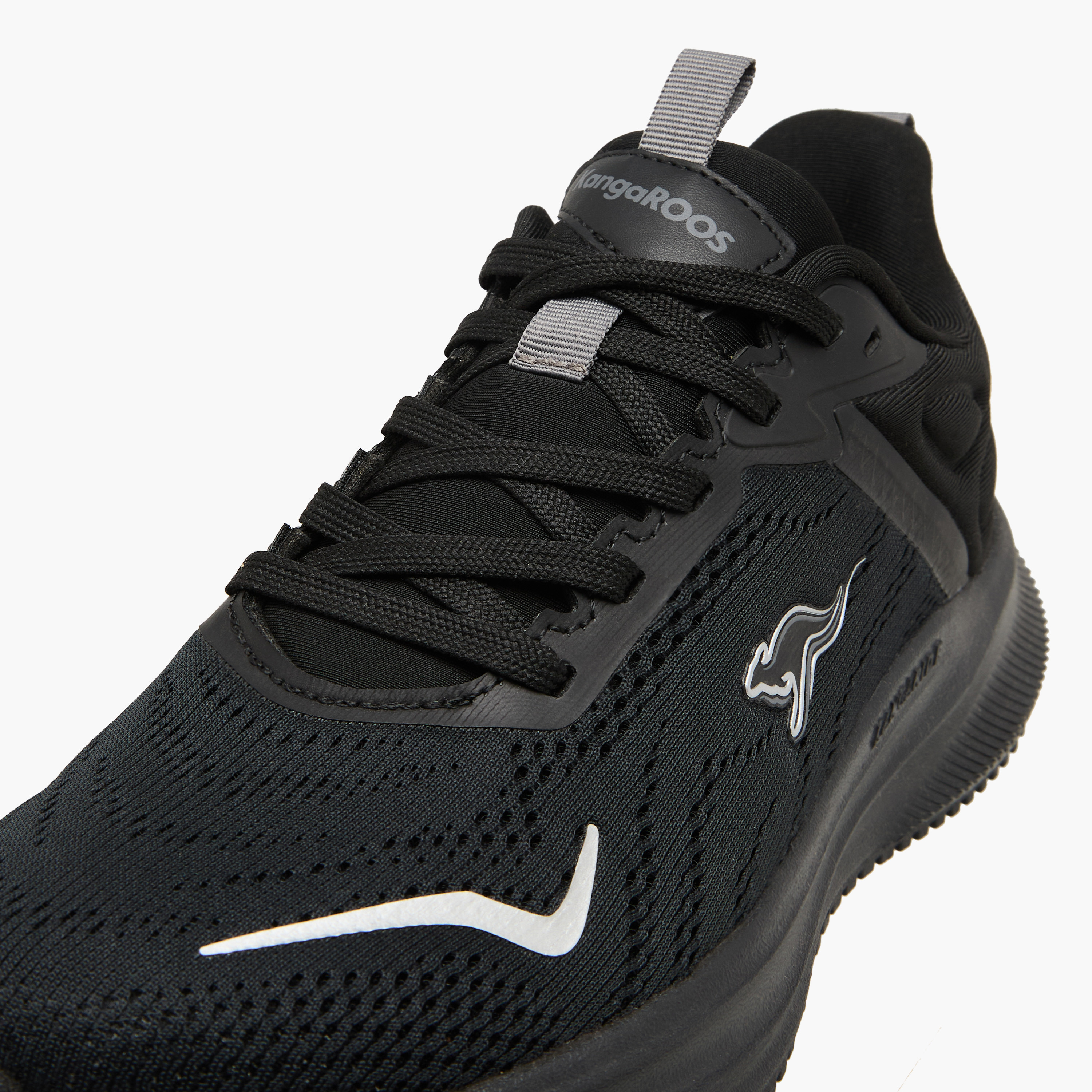 حذاء رياضي برباط إغلاق للنساء من كانجاروز-women-shoes-sneakers-image-4