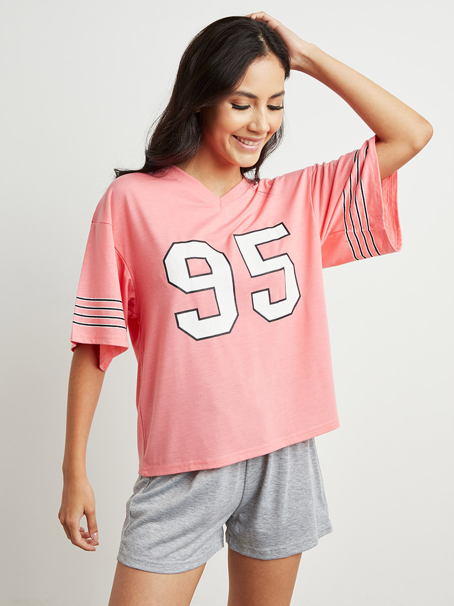 مجموعة من تيشيرت وشورت مطبوع من ستايلي-women-clothing-nightwear-pyjamas-longsets-image-6