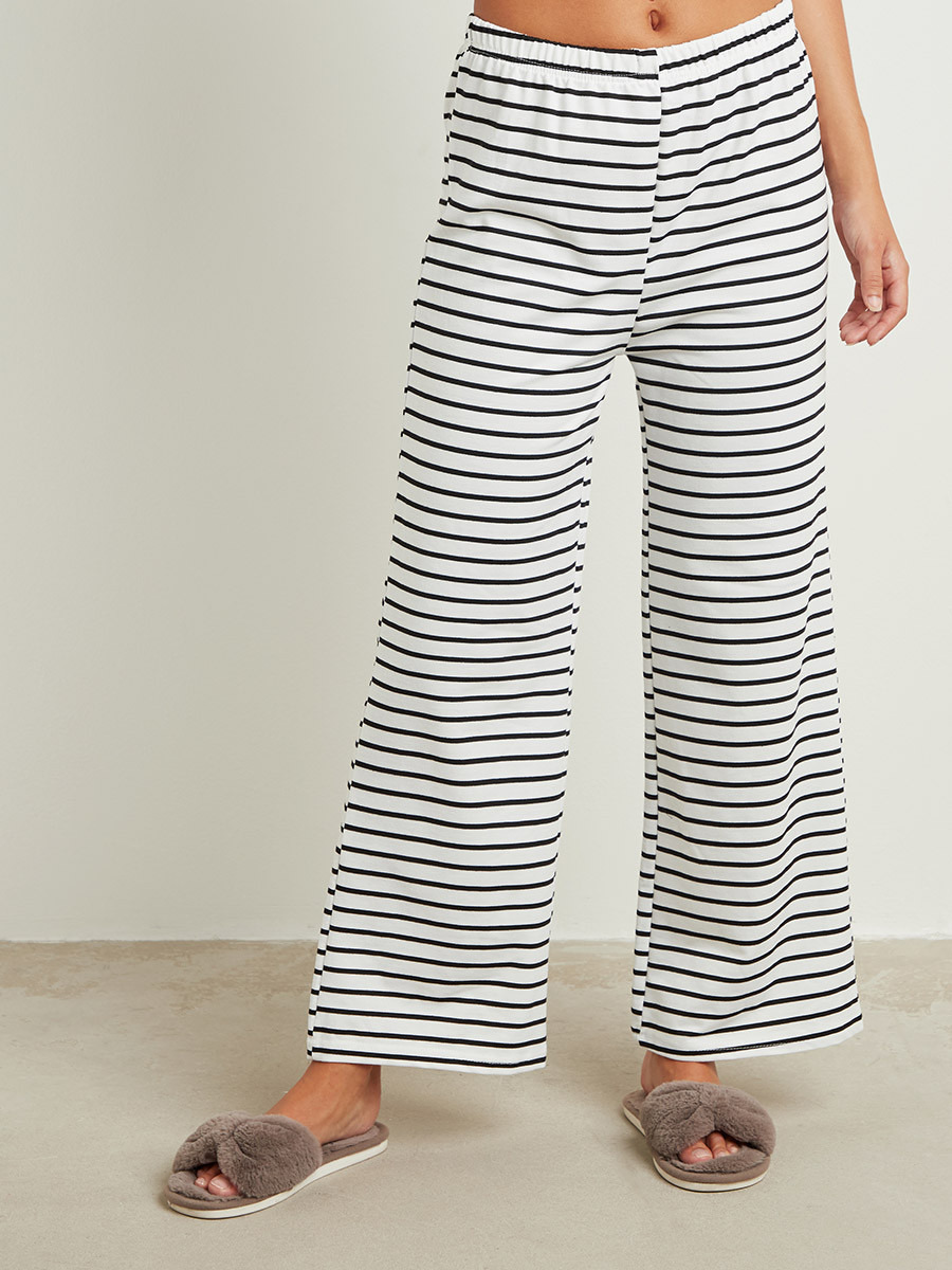 مجموعة من تيشيرت مخطط وبنطلون بيجاما من ستايلي-women-clothing-nightwear-pyjamas-longsets-image-4