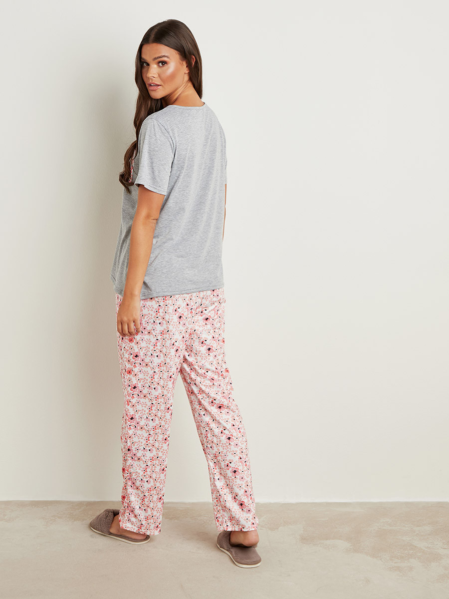 مجموعة من تيشيرت وبنطلون بيجاما مطبوع من ستايلي-women-clothing-nightwear-pyjamas-longsets-image-4