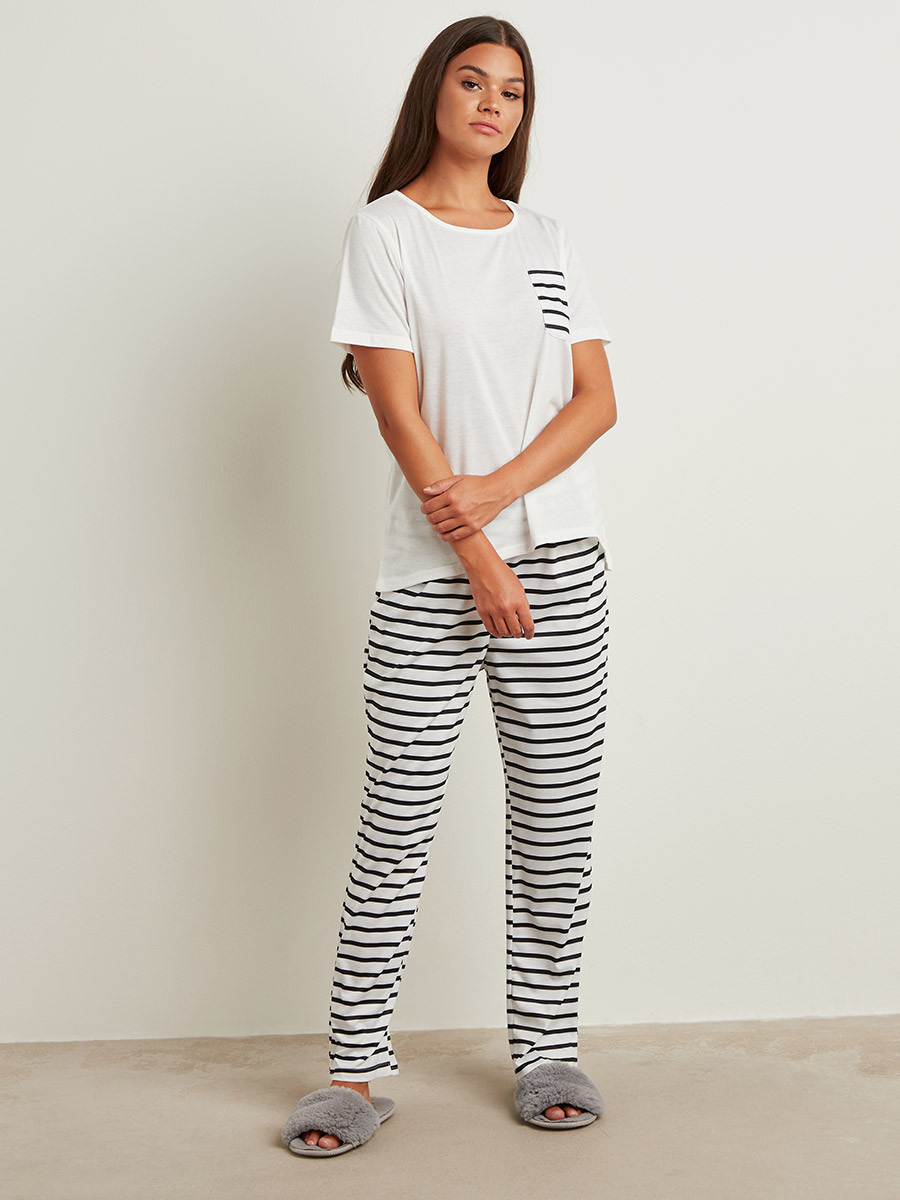 مجموعة من تيشيرت وبنطلون بيجاما من ستايلي-women-clothing-nightwear-pyjamas-longsets-image-3