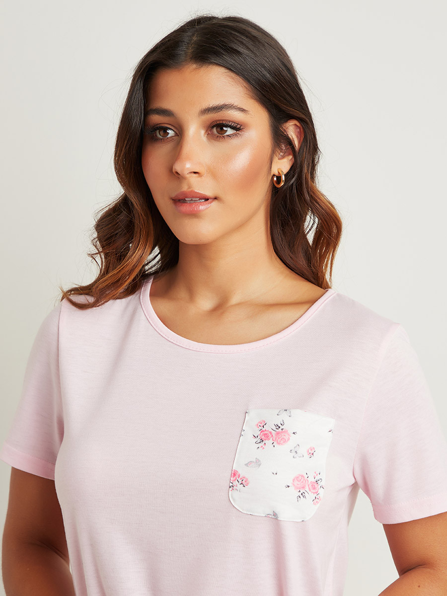 Styli Contrast Pocket Relaxed Fit T-shirt and Floral Printed Pyjama Set-women-clothing-nightwear-pyjamas-longsets-image-5