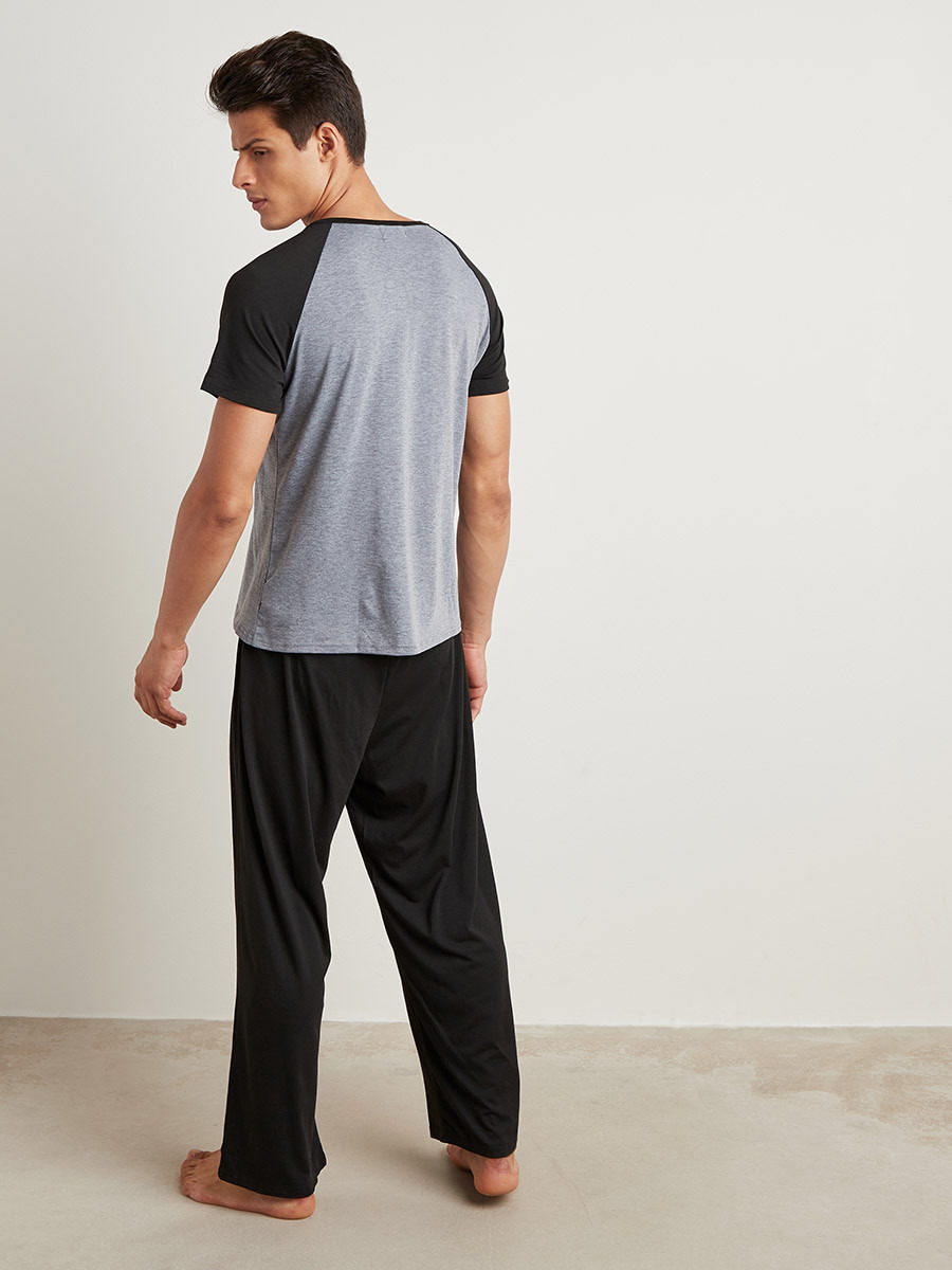 Contrast Raglan Sleeves Pocket Detail T-shirt and Plain Pyjama Set-men-clothing-nightwear-tshirts-image-4