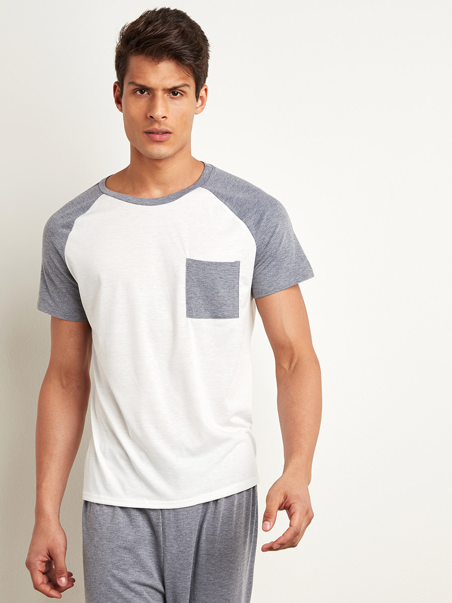 Styli Contrast Raglan Sleeves Pocket Detail T-shirt and Plain Pyjama Set-men-clothing-nightwear-sets-image-2