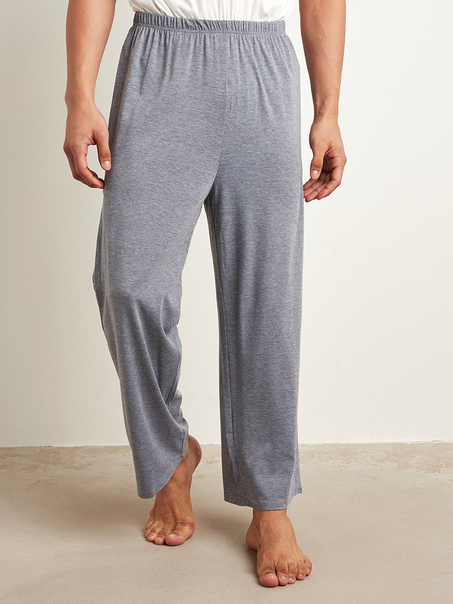 Styli Contrast Raglan Sleeves Pocket Detail T-shirt and Plain Pyjama Set-men-clothing-nightwear-sets-image-5