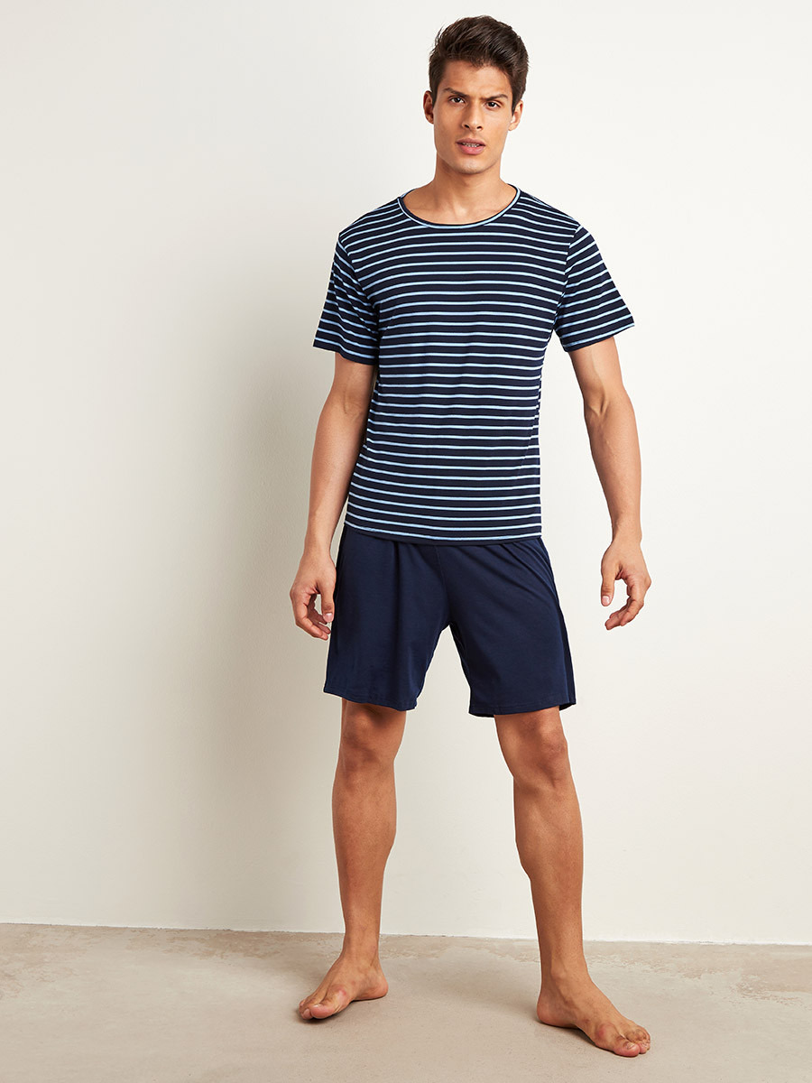 مجموعة من تيشيرت مخطط وشورت سادة-men-clothing-nightwear-tshirts-image-2