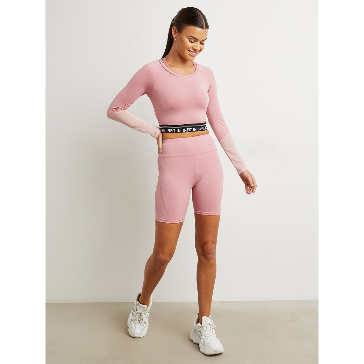 بلوزة رياضية بأكمام طويلة من ستايلي-women-clothing-sportswearandactivewear-sportsbras-image-2