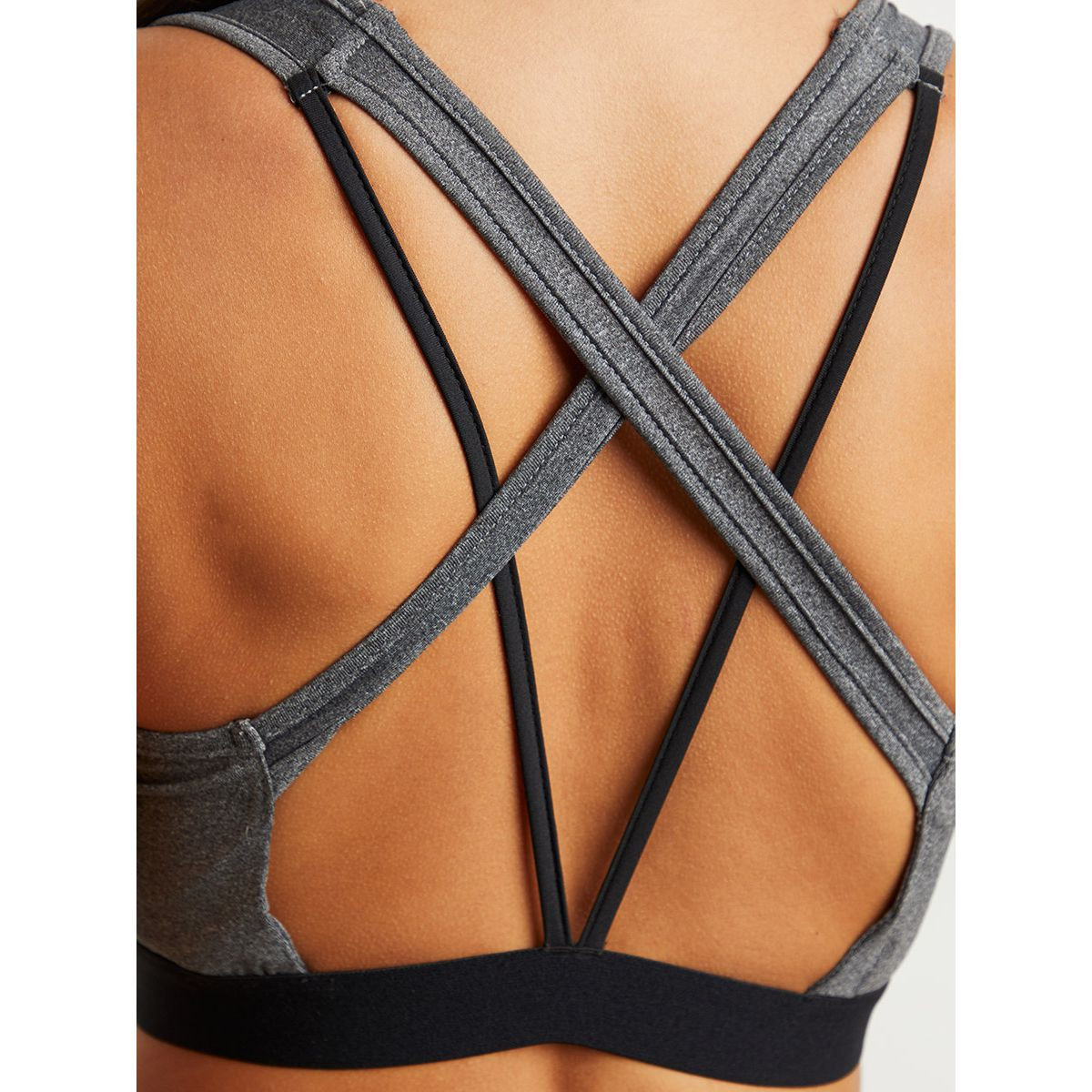 صدرية رياضية بتفاصيل خلفية من ستايلي-women-clothing-sportswearandactivewear-sportsbras-image-5
