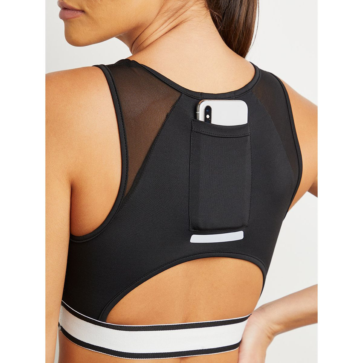 صدرية رياضية بتفاصيل خلفية من ستايلي-women-clothing-sportswearandactivewear-sportsbras-image-5