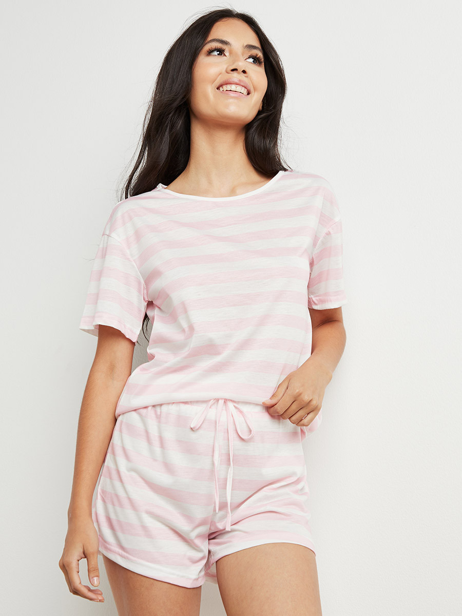 مجموعة من تيشيرت مخطط وشورت من ستايلي-women-clothing-nightwear-pyjamas-bottoms-image-1