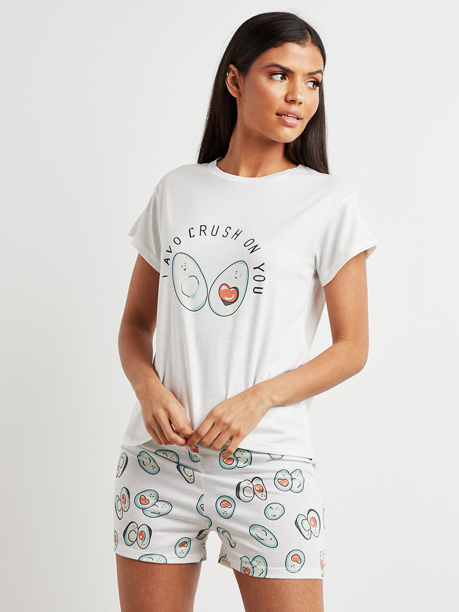 مجموعة من تيشيرت مطبوع وشورت من ستايلي-women-clothing-nightwear-pyjamas-bottoms-image-3