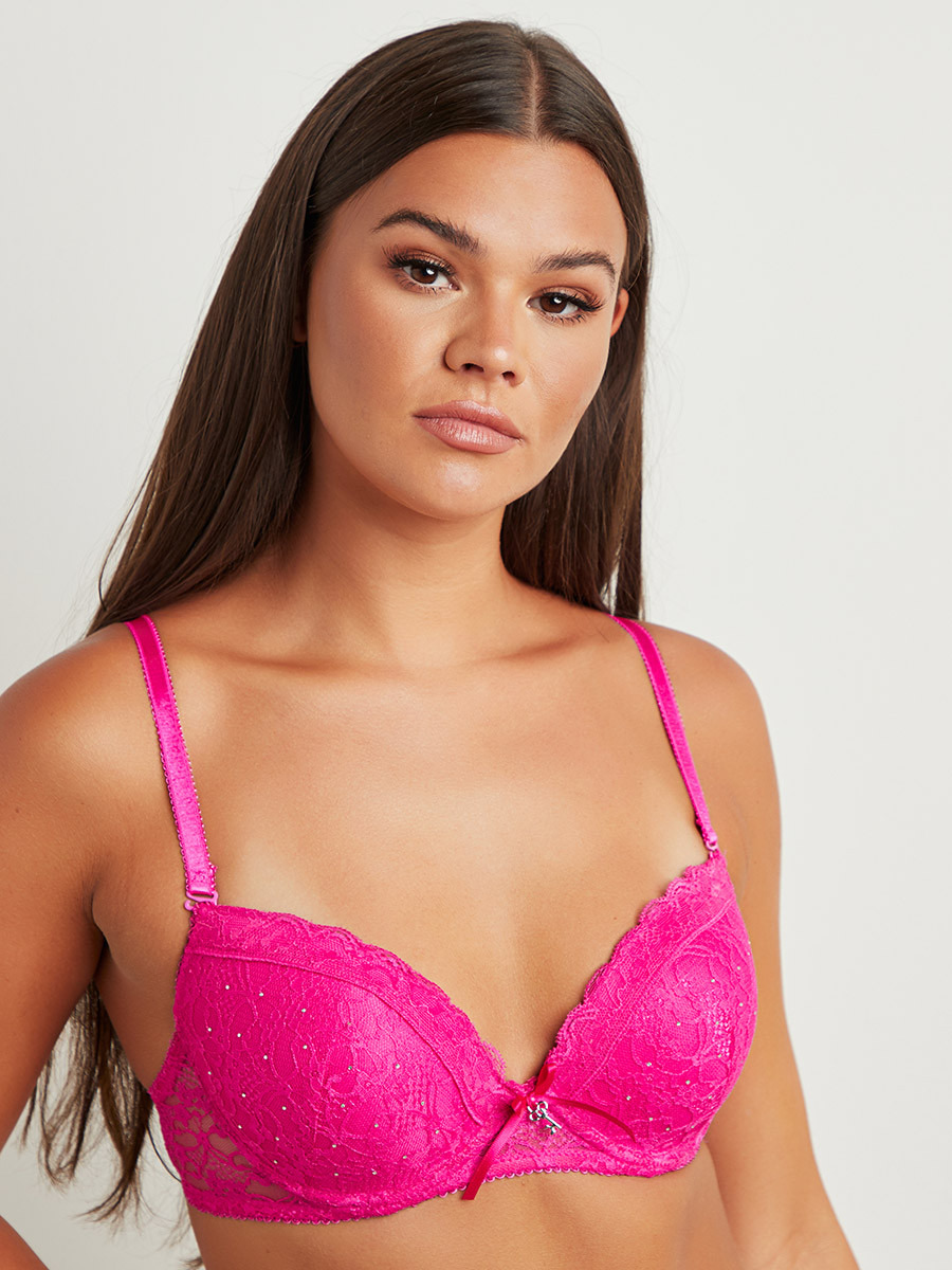 مجموعة من صدرية بتفاصيل دانتيل وثونج من ستايلي-women-clothing-lingerie-lingeriesets-image-2